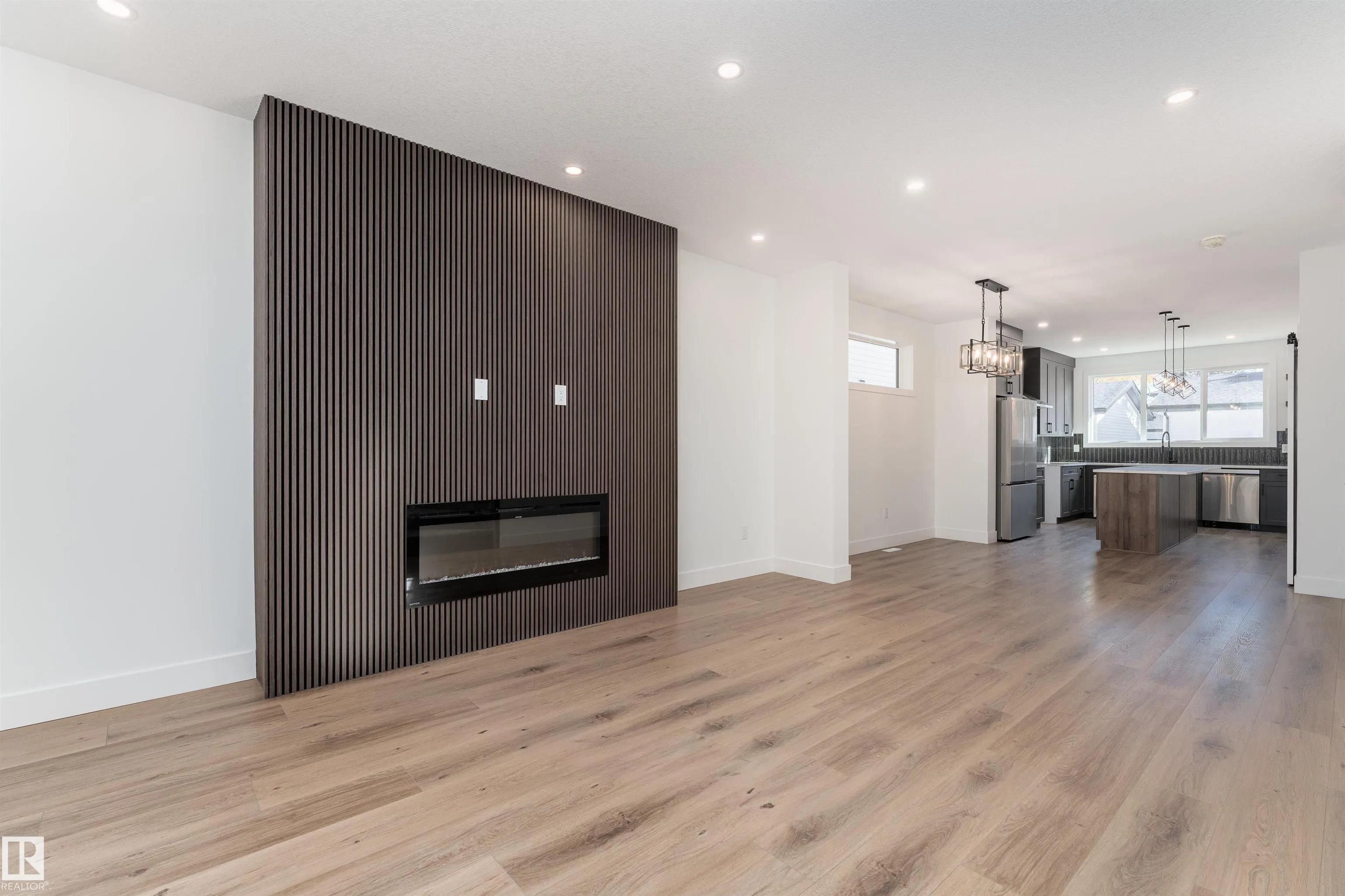 12031 124 Street