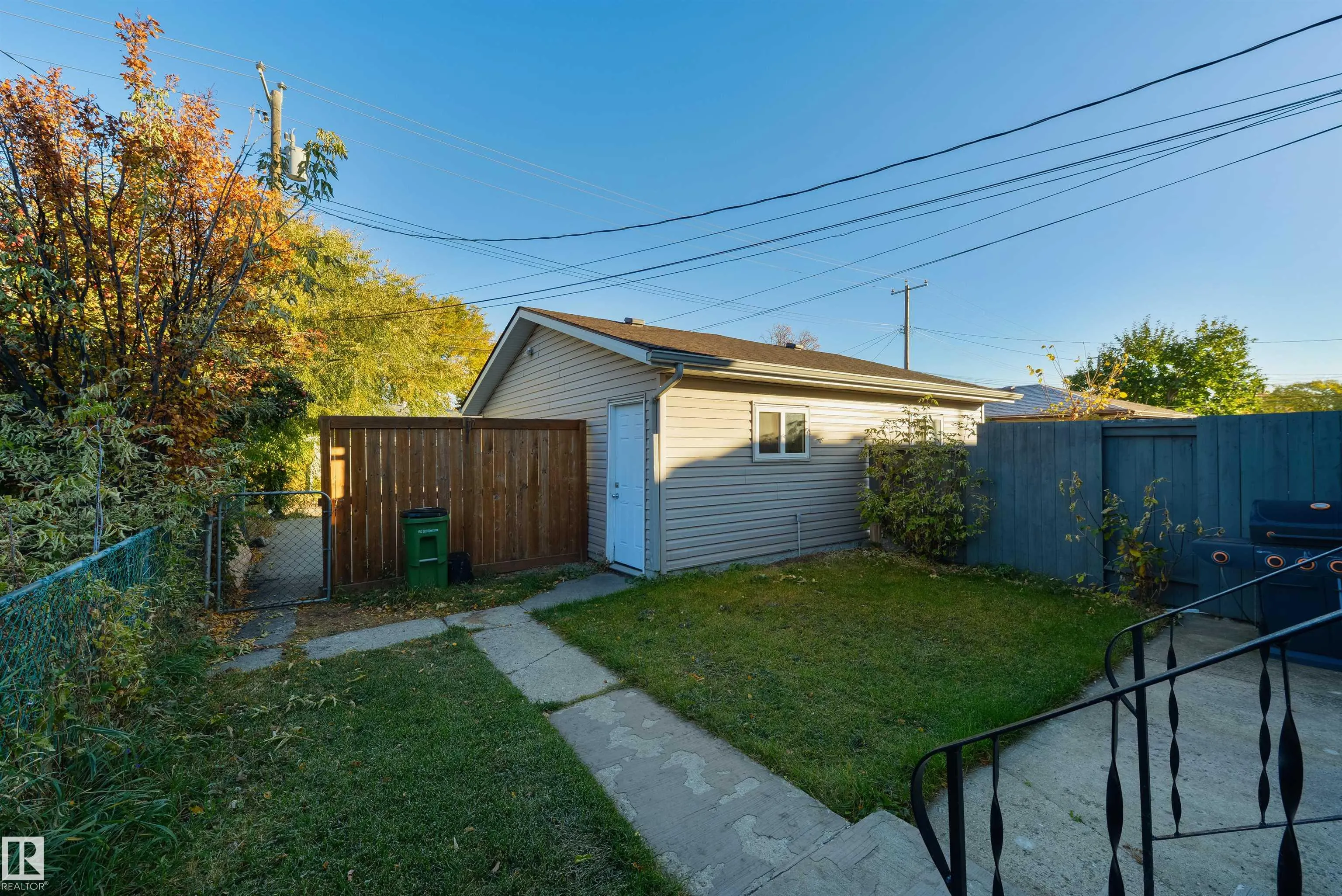7942 82 Avenue
