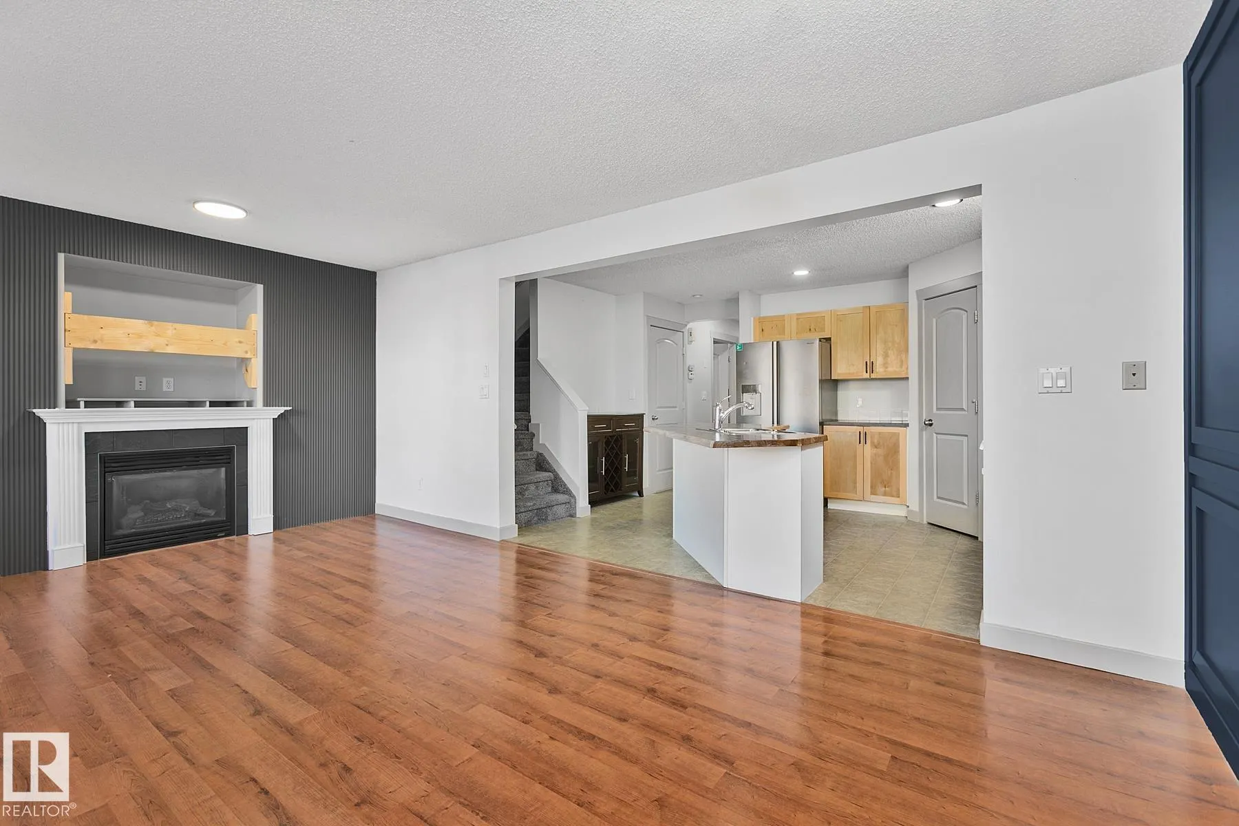 14208 36 Street