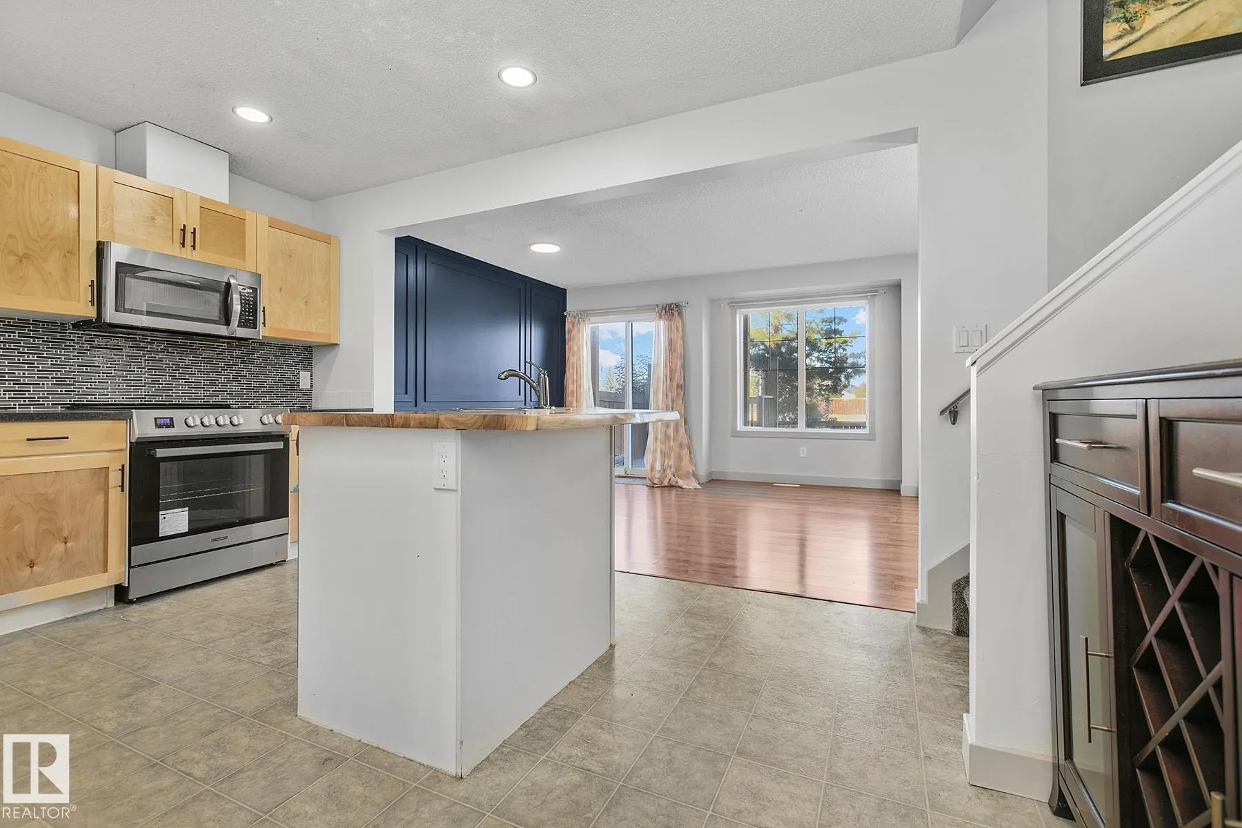 14208 36 Street