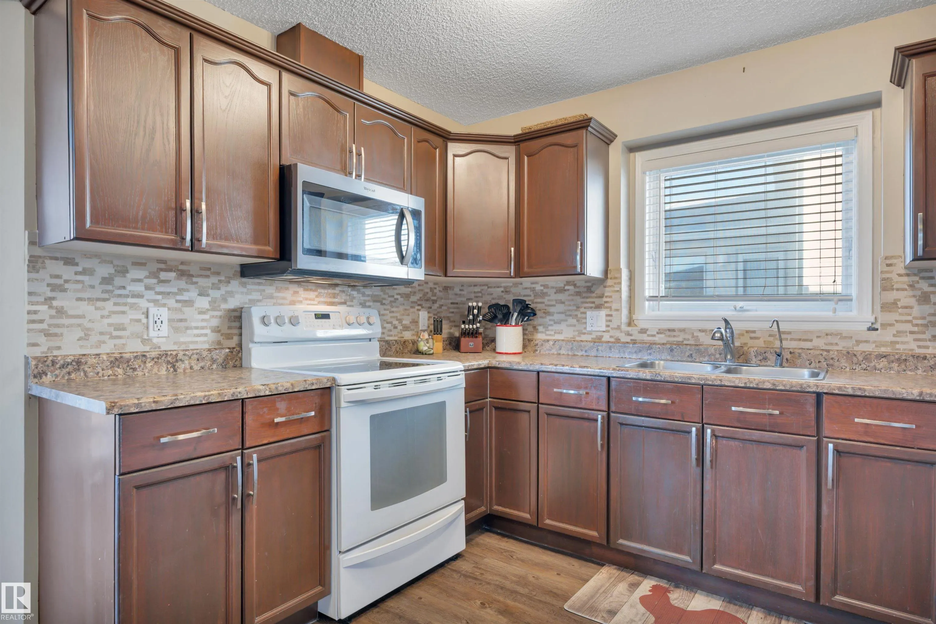 113 PIPESTONE Drive