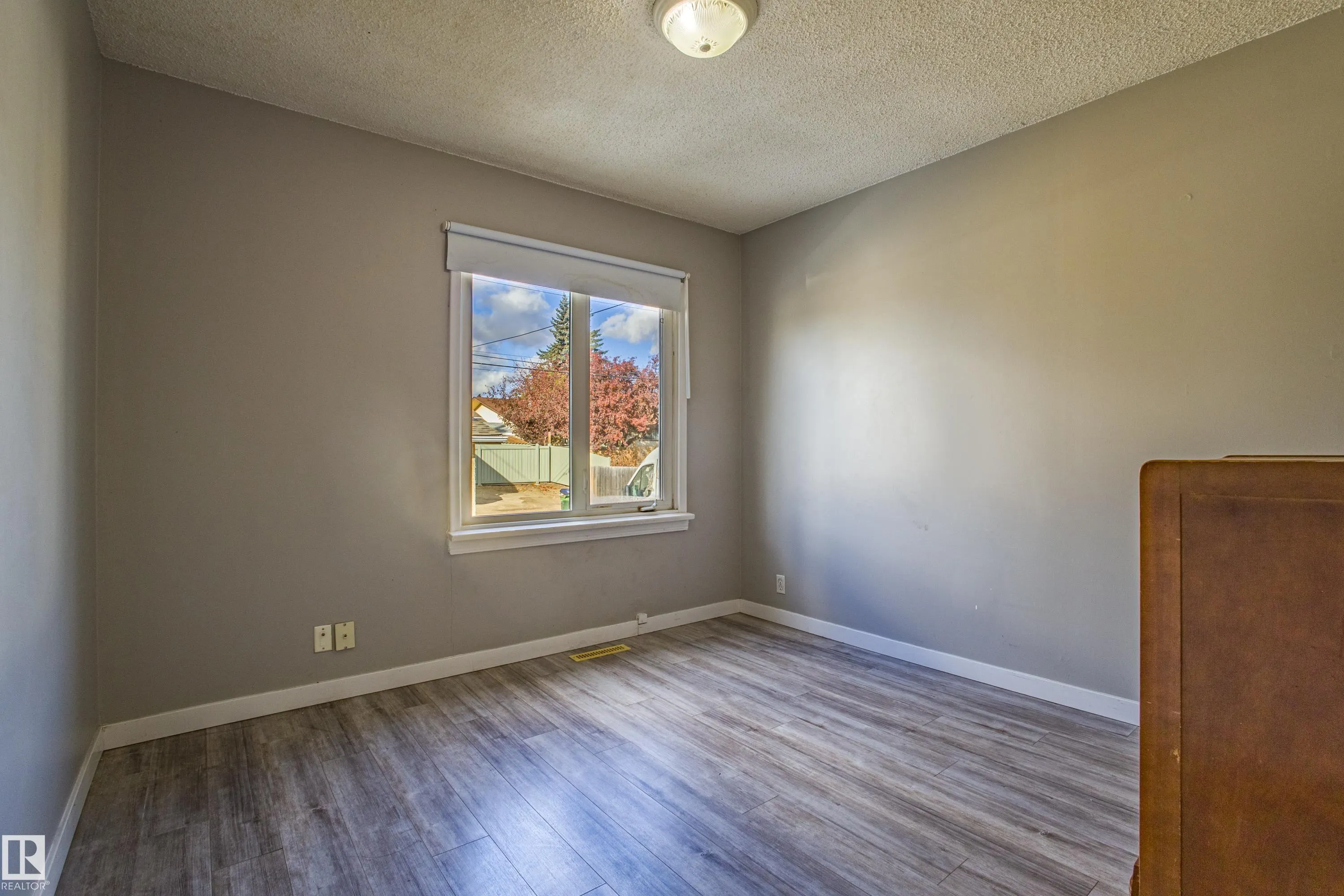 12716 12718 94 Street