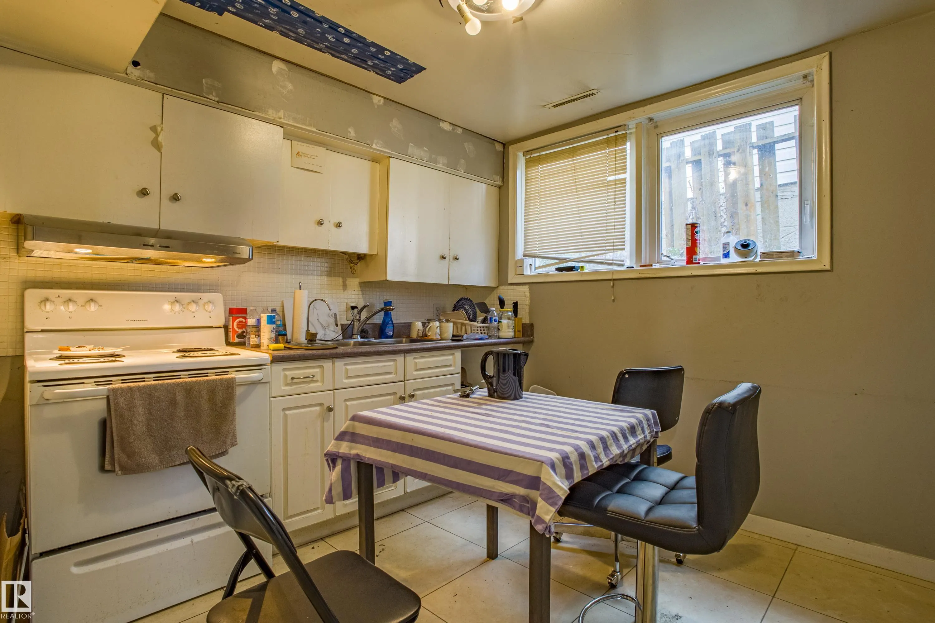 12716 12718 94 Street
