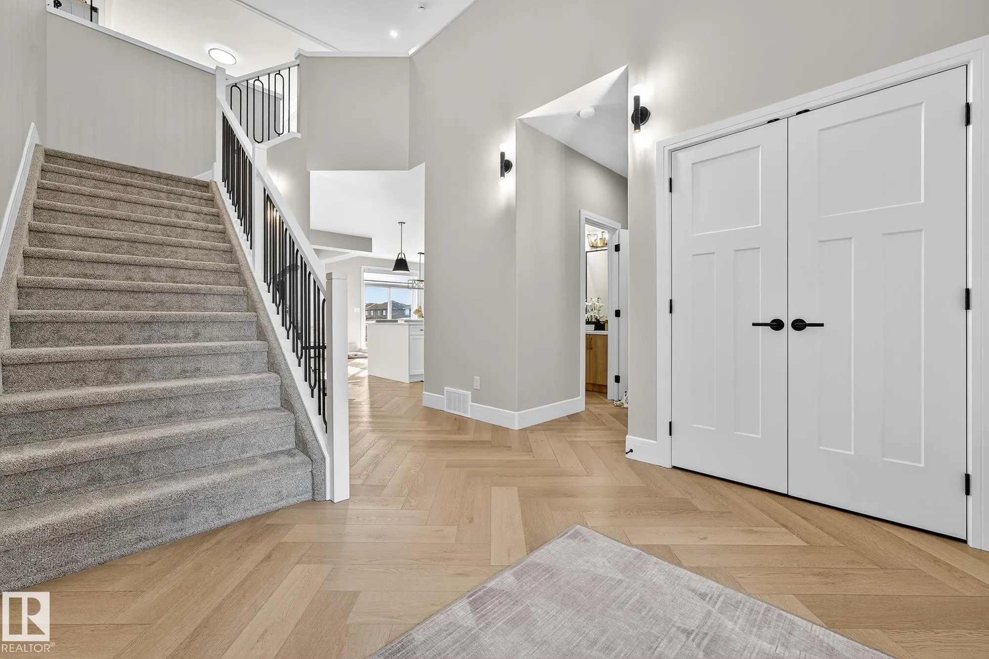 37 EDGEFIELD Way