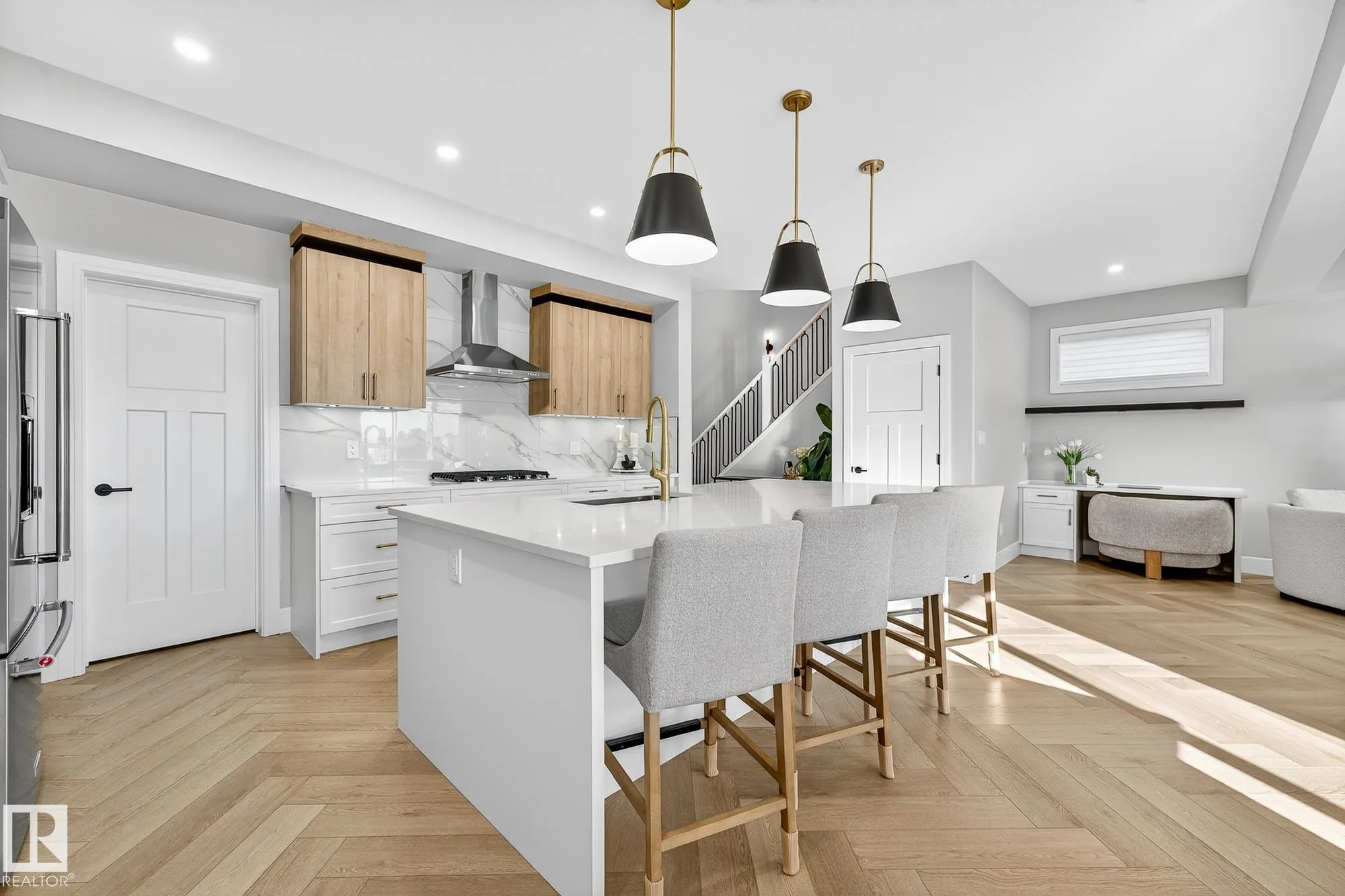 37 EDGEFIELD Way