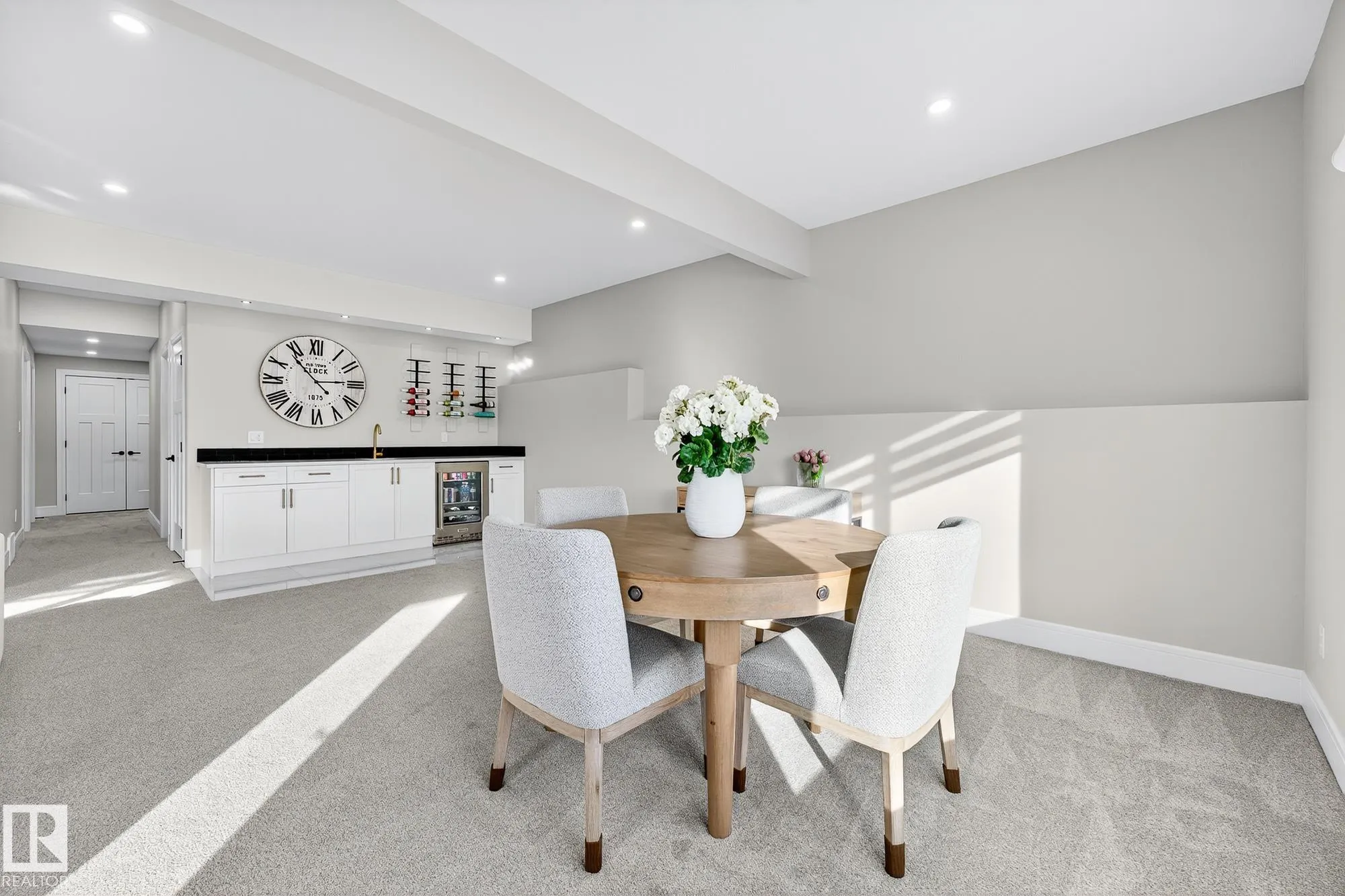 37 EDGEFIELD Way