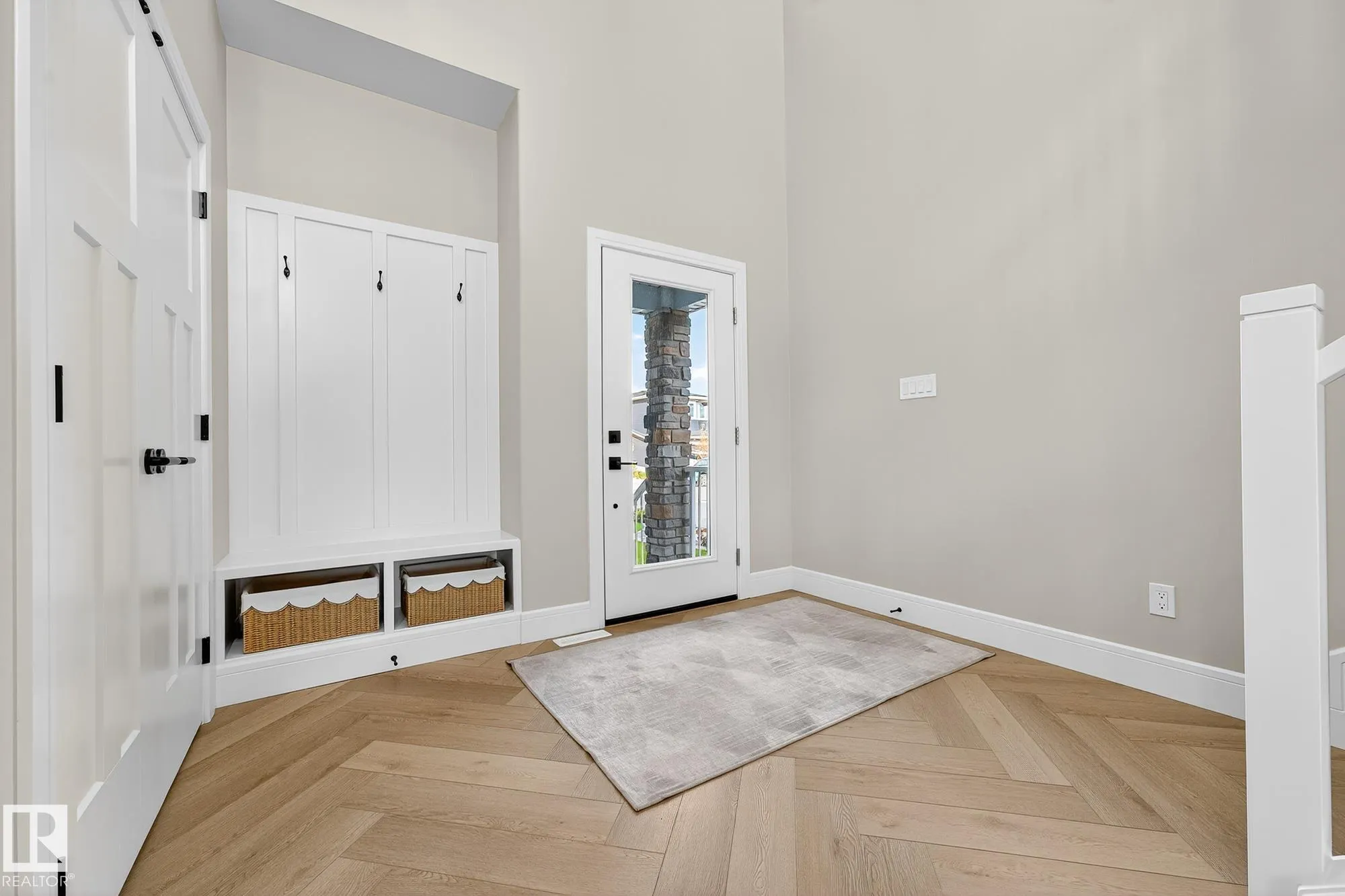 37 EDGEFIELD Way