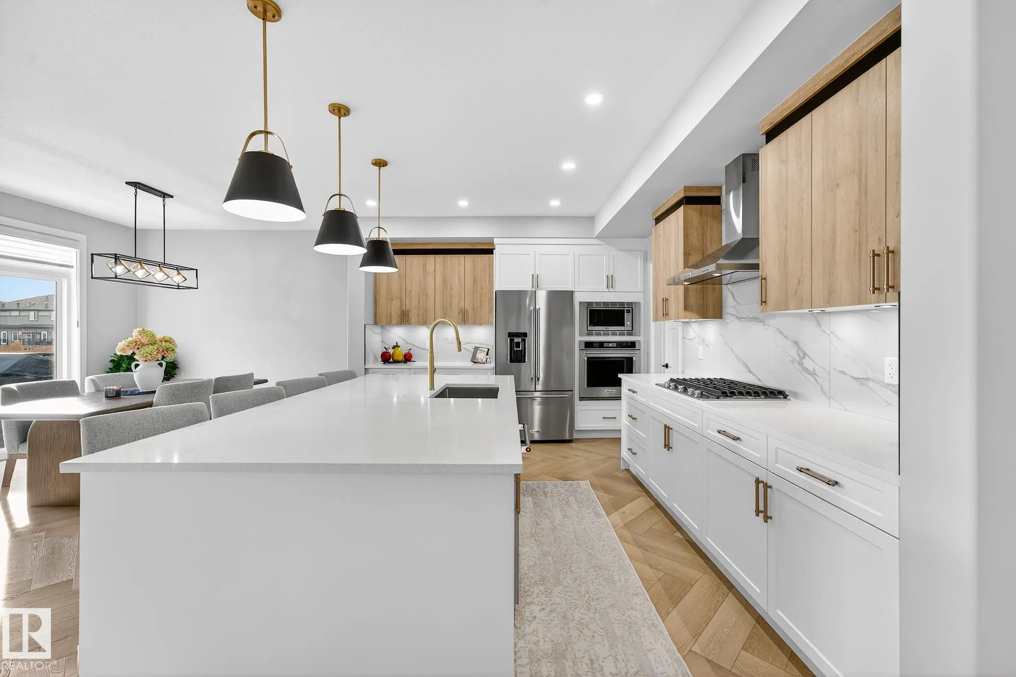 37 EDGEFIELD Way