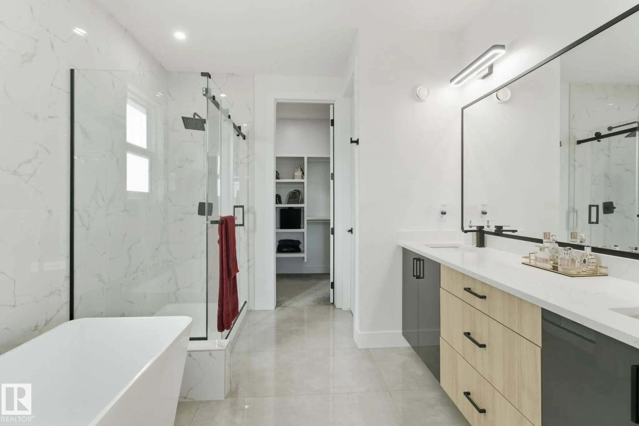 5611 CAUTLEY COVE Cove