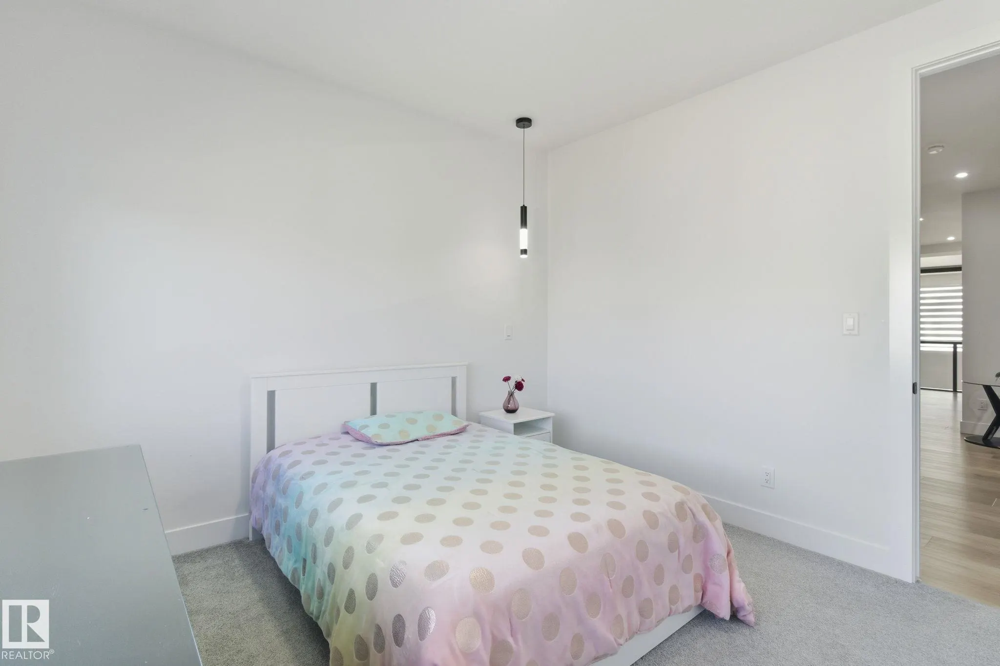 5611 CAUTLEY COVE Cove