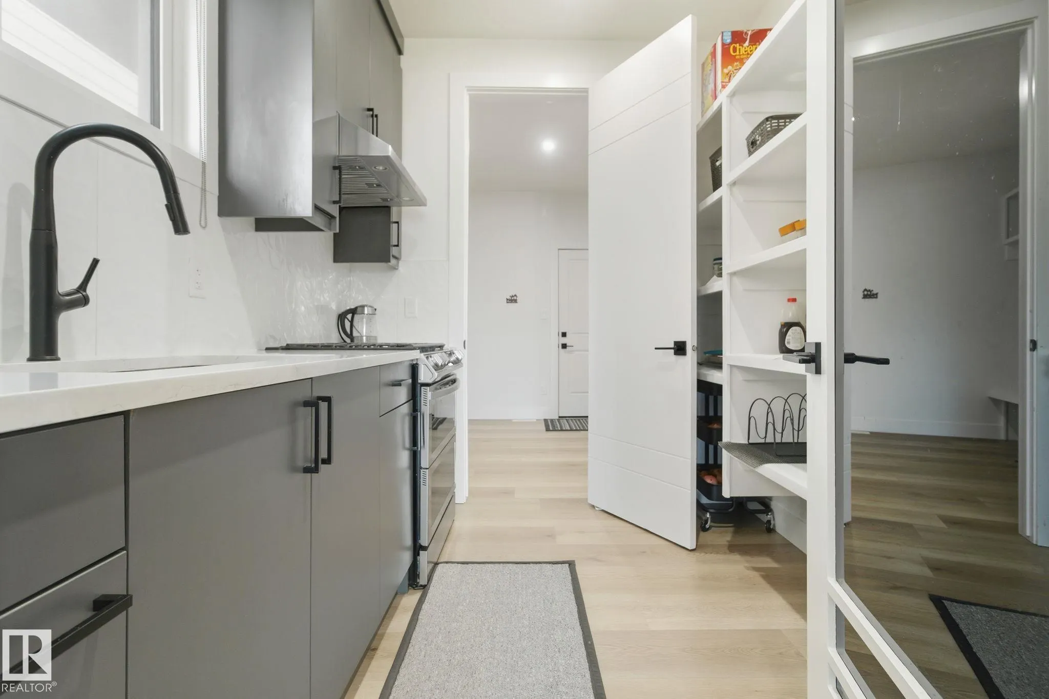 5611 CAUTLEY COVE Cove