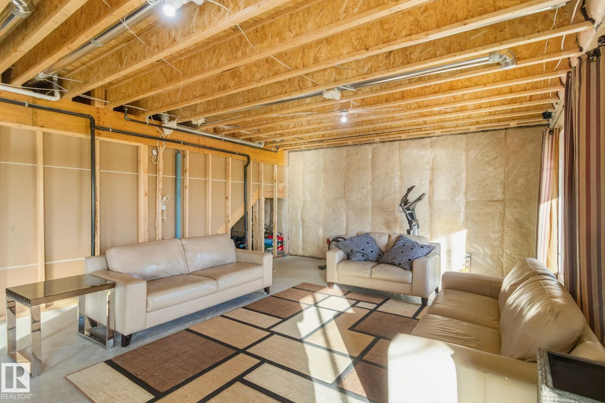 5611 CAUTLEY COVE Cove