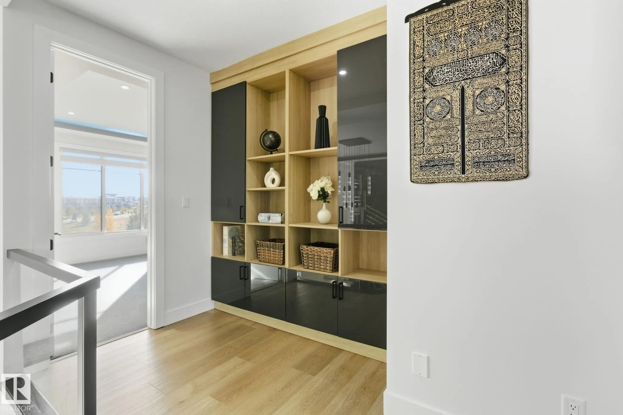 5611 CAUTLEY COVE Cove