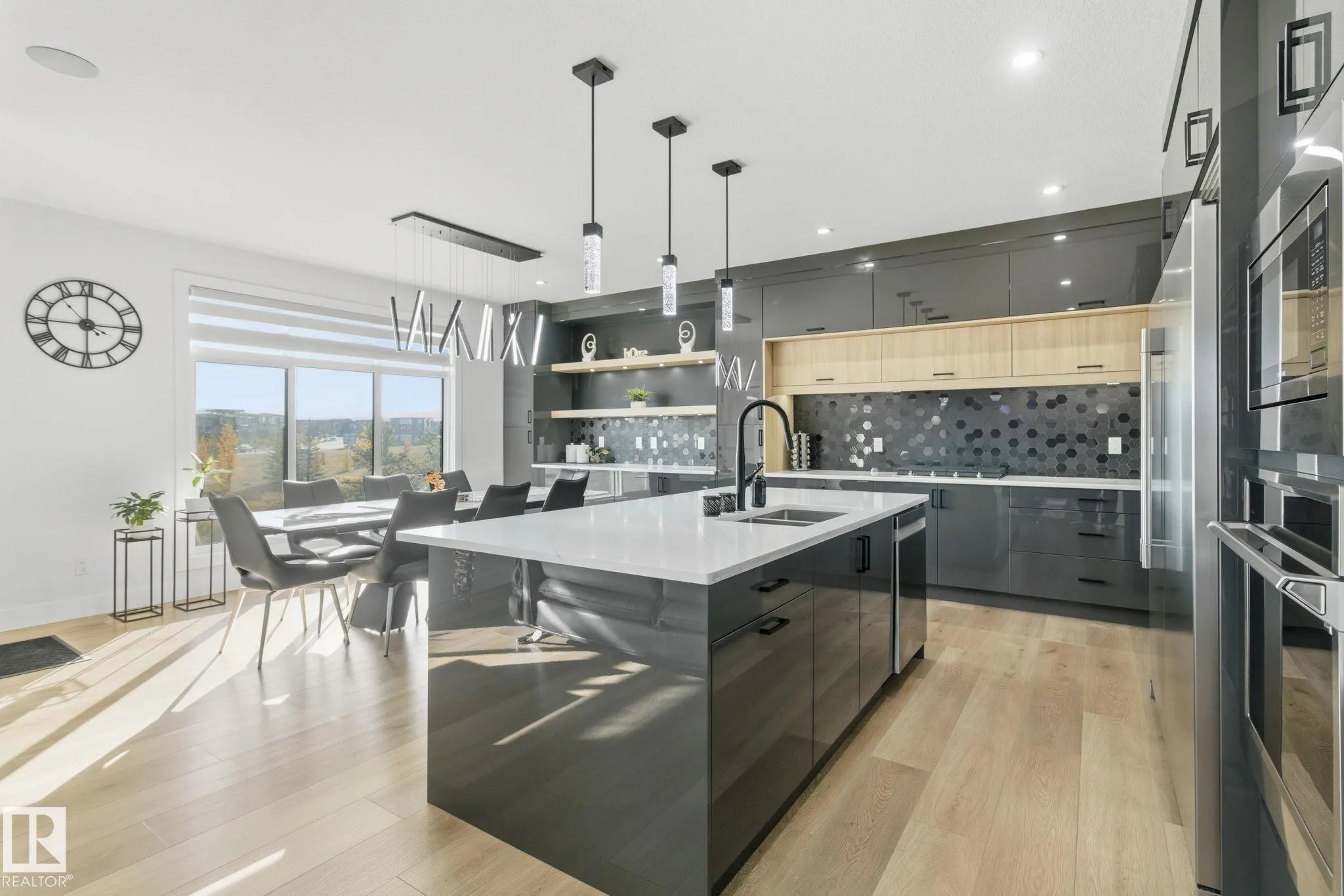 5611 CAUTLEY COVE Cove