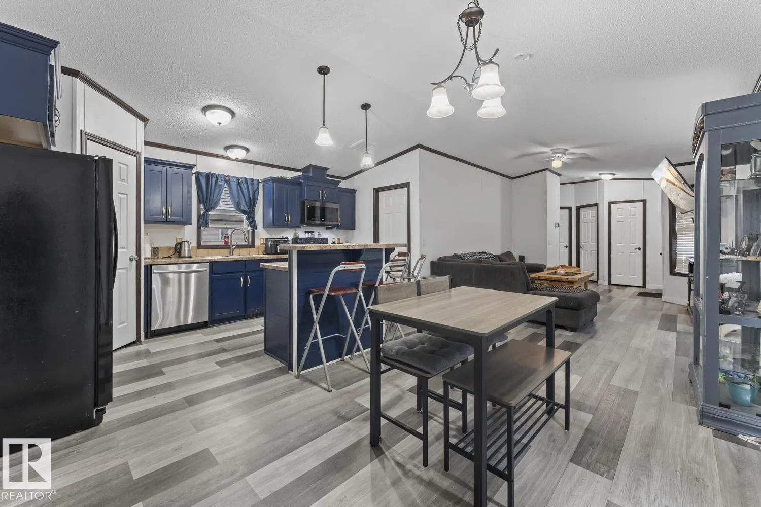 4510 Snowbird Lane