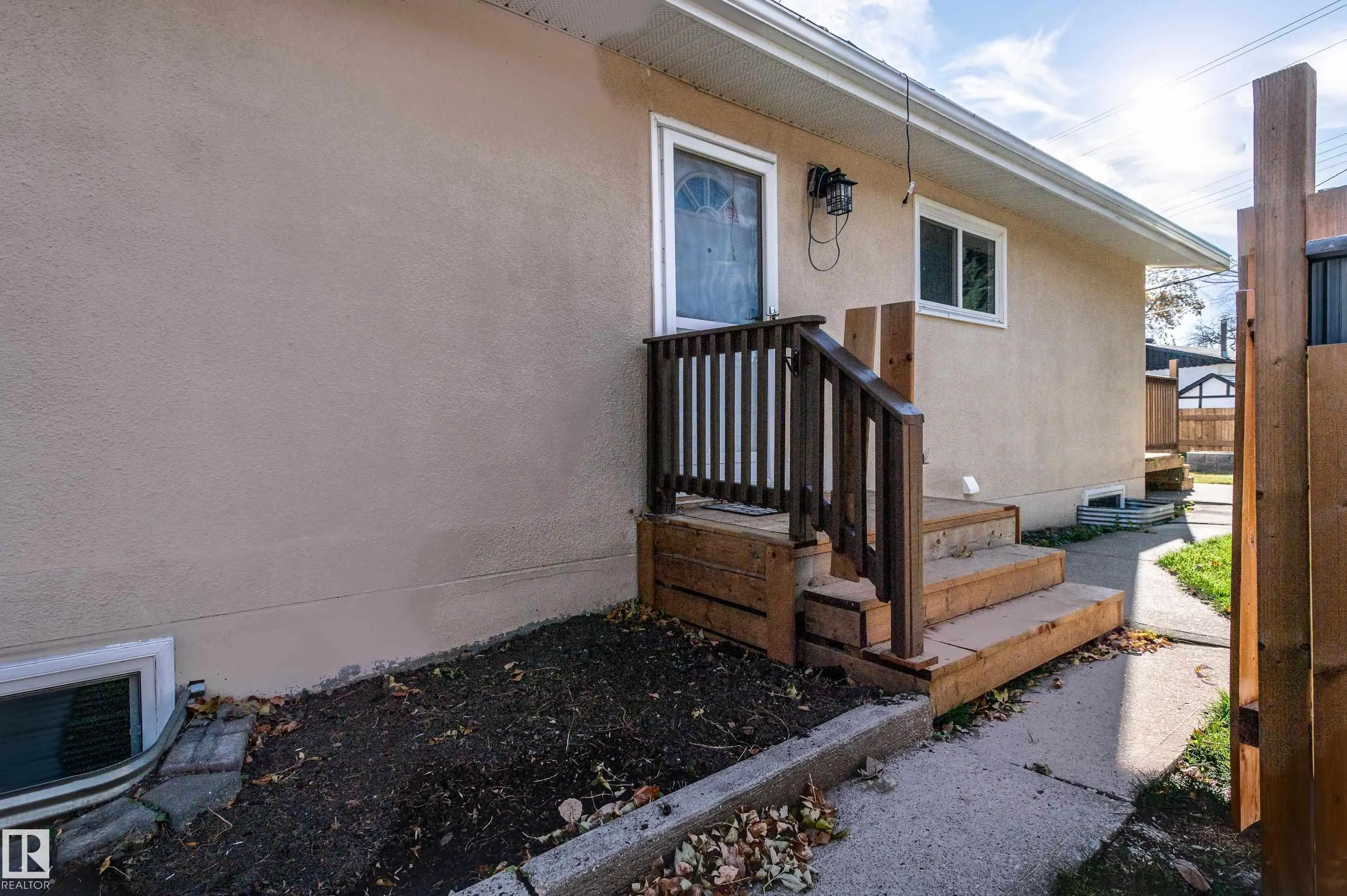 20 GRANDVILLE Avenue