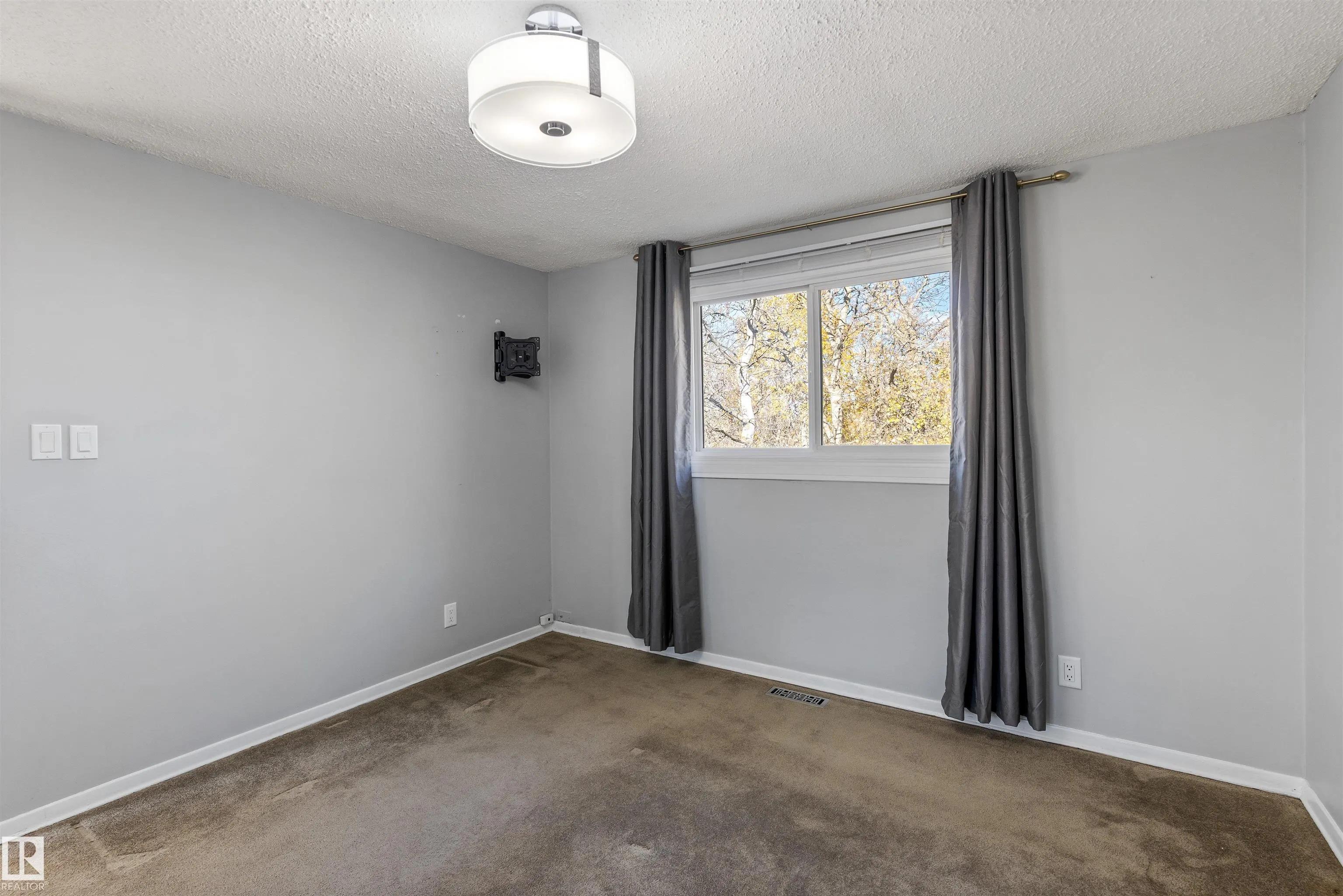 175 RIDGEWOOD