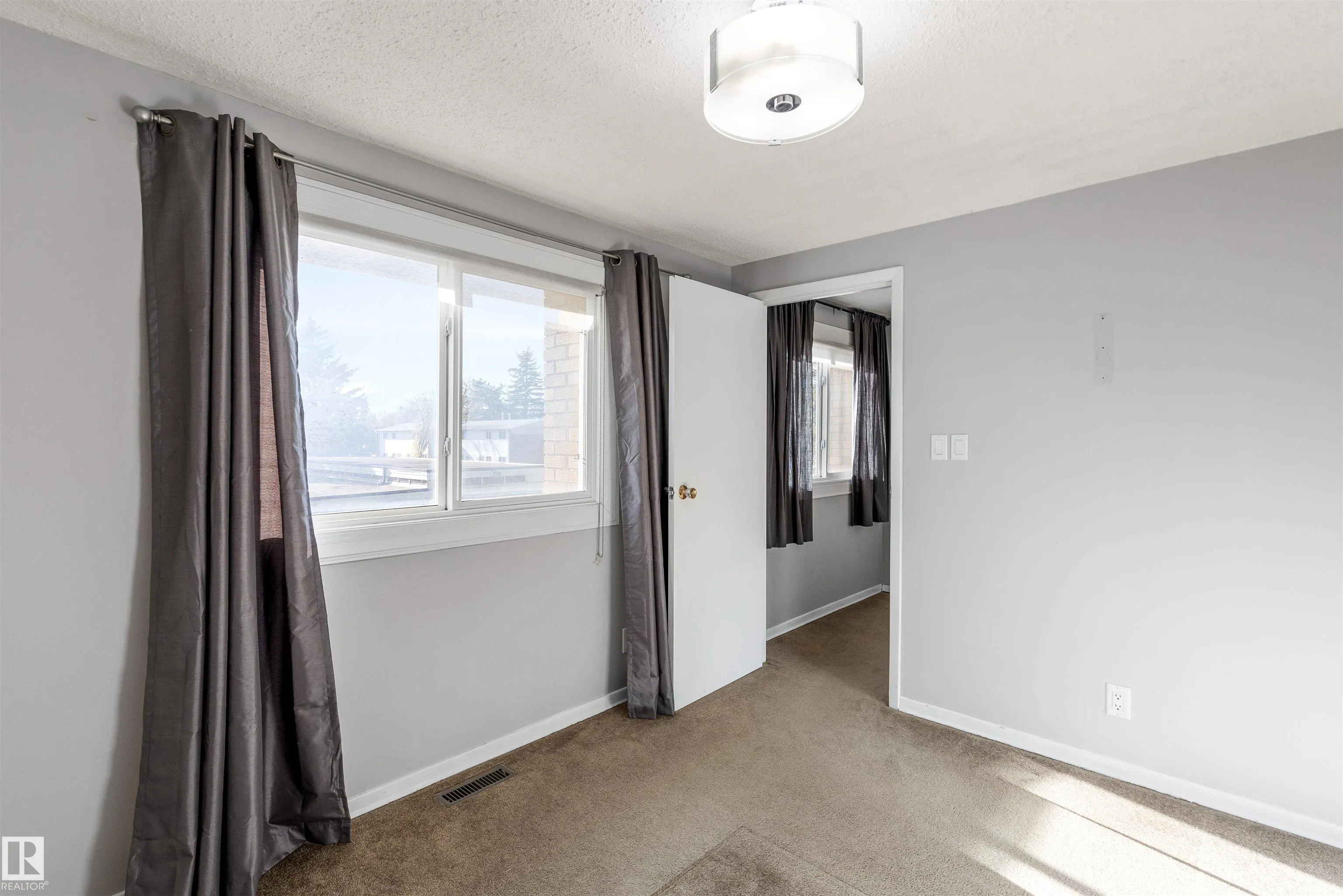 175 RIDGEWOOD
