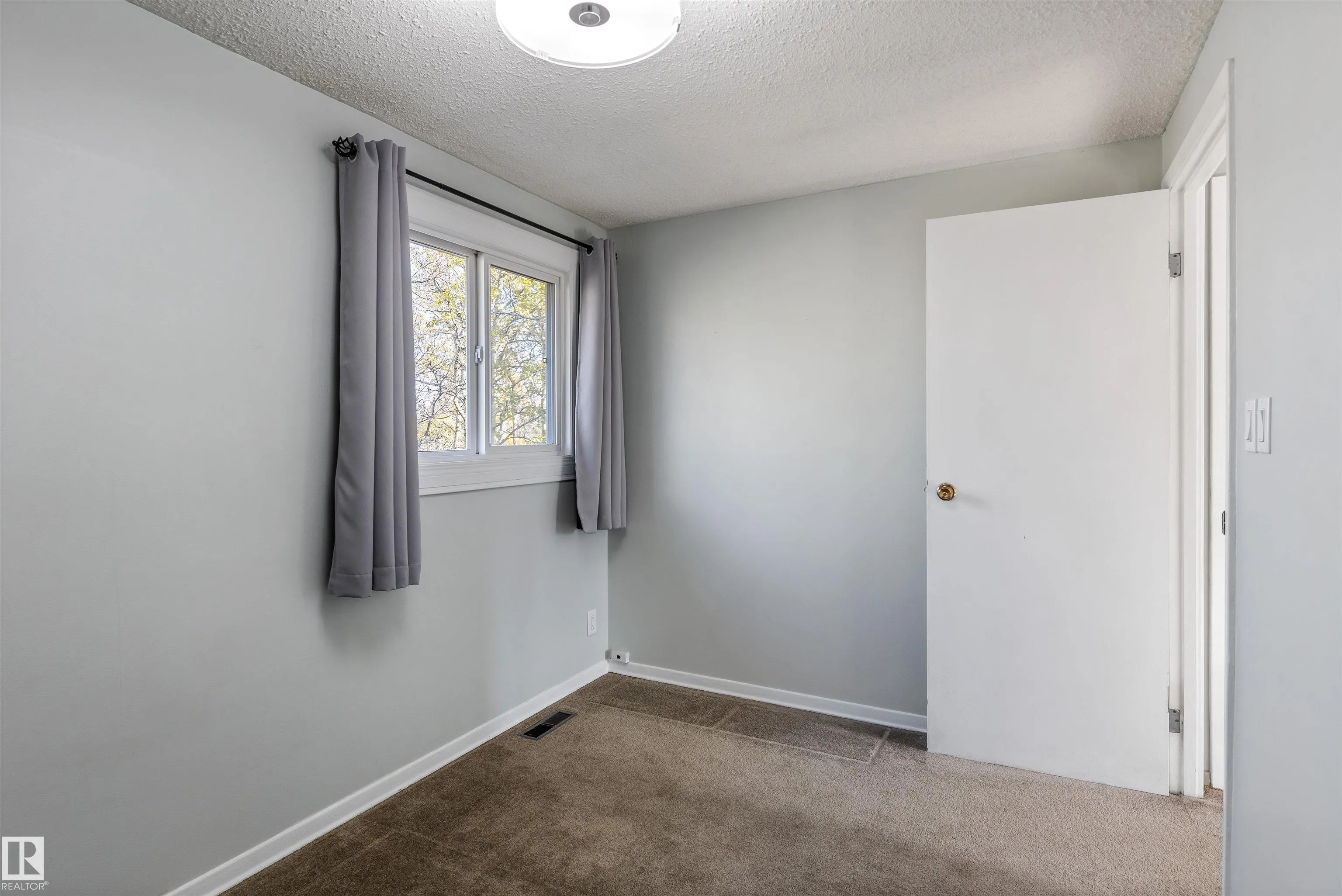175 RIDGEWOOD