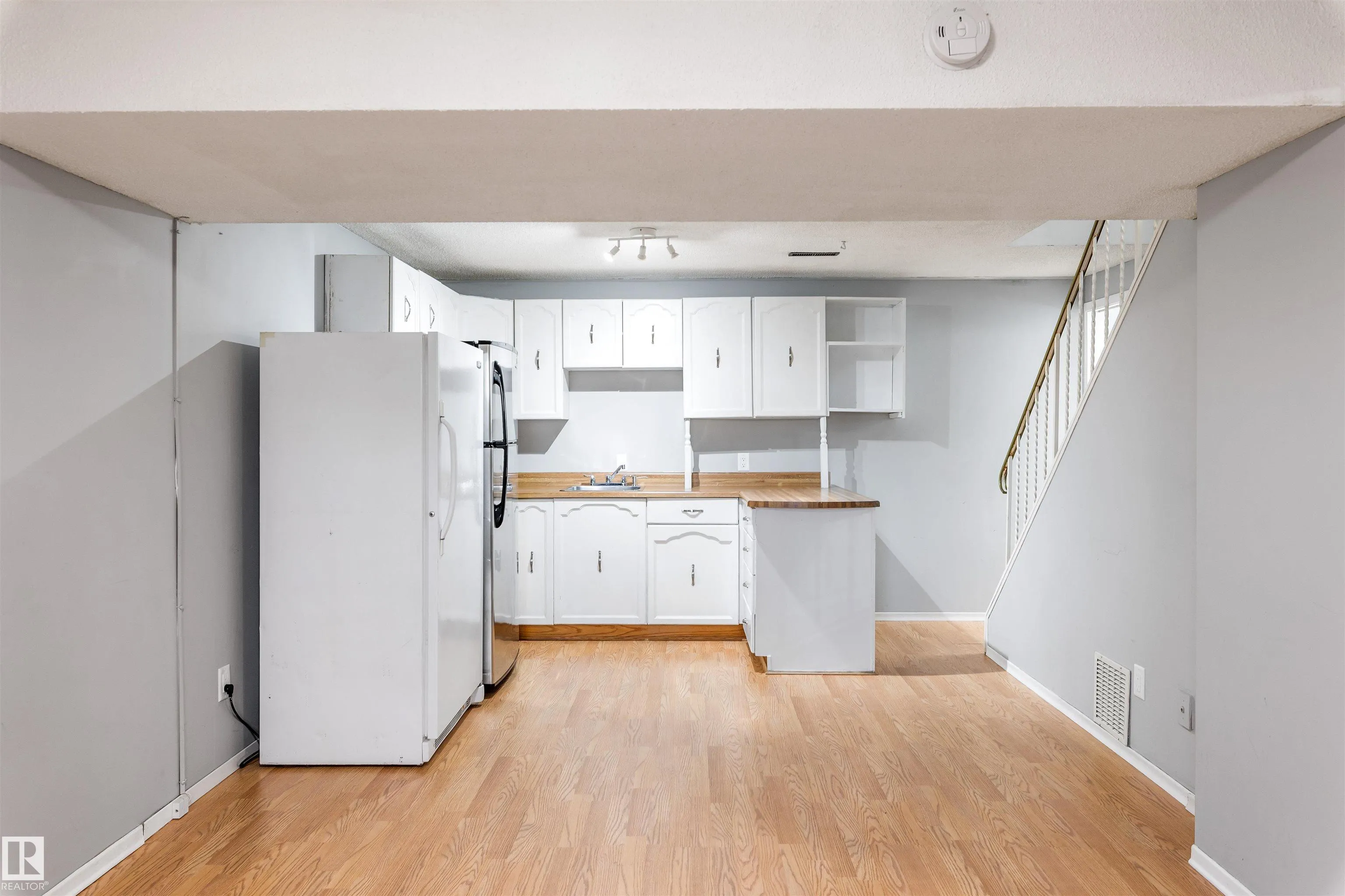 175 RIDGEWOOD
