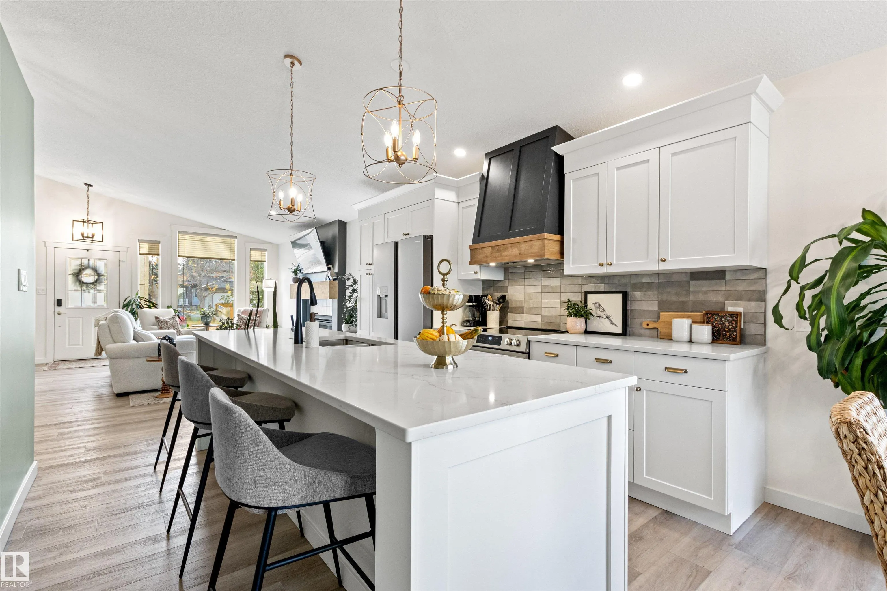 82 Oakridge Drive