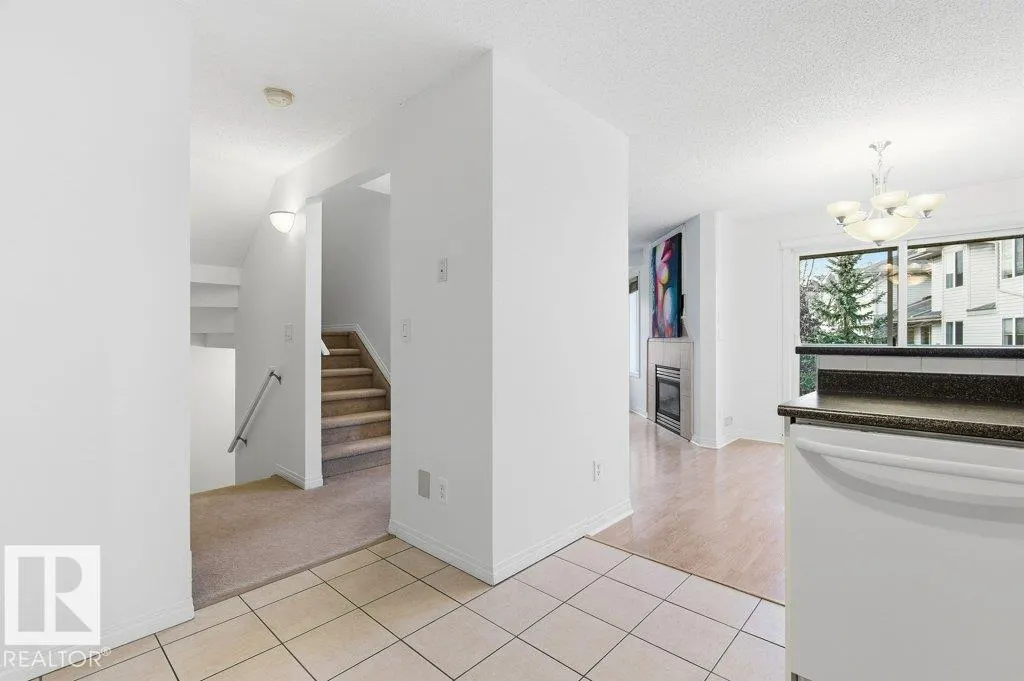 2505 42 Street
