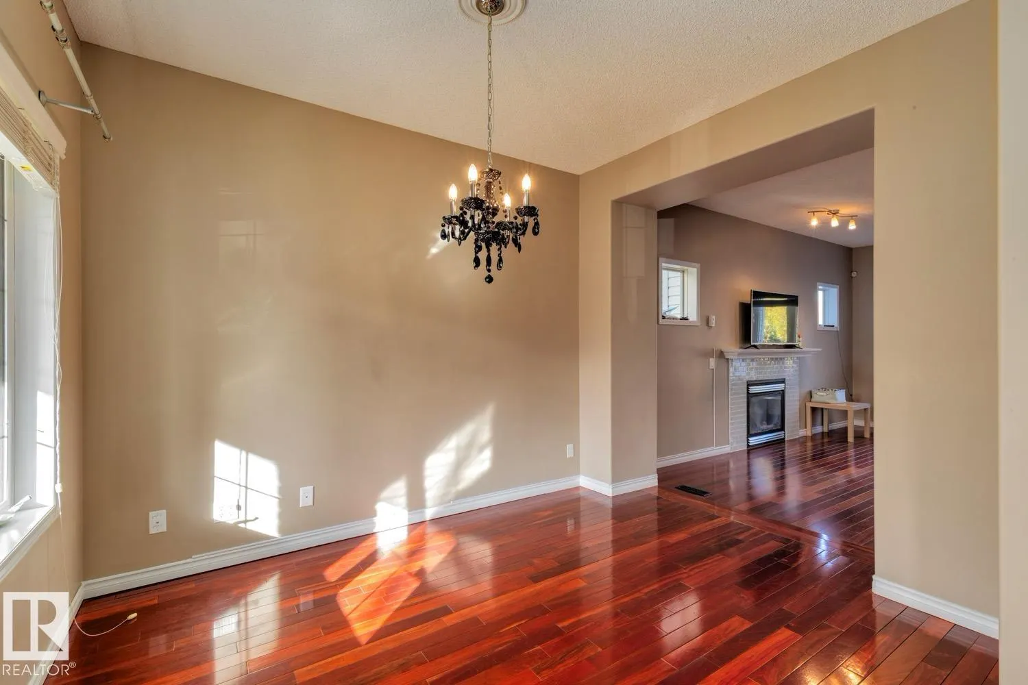9923 88 Street