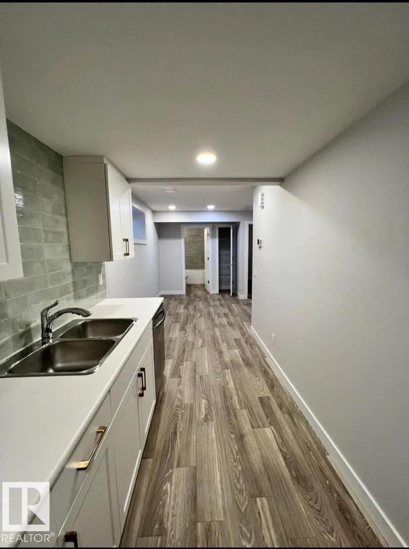 5316 Godson Point(e)