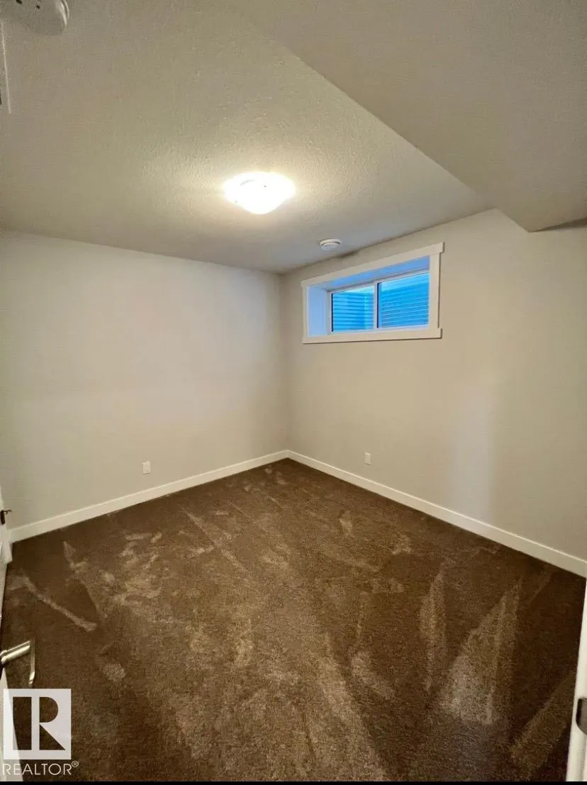 5316 Godson Point(e)