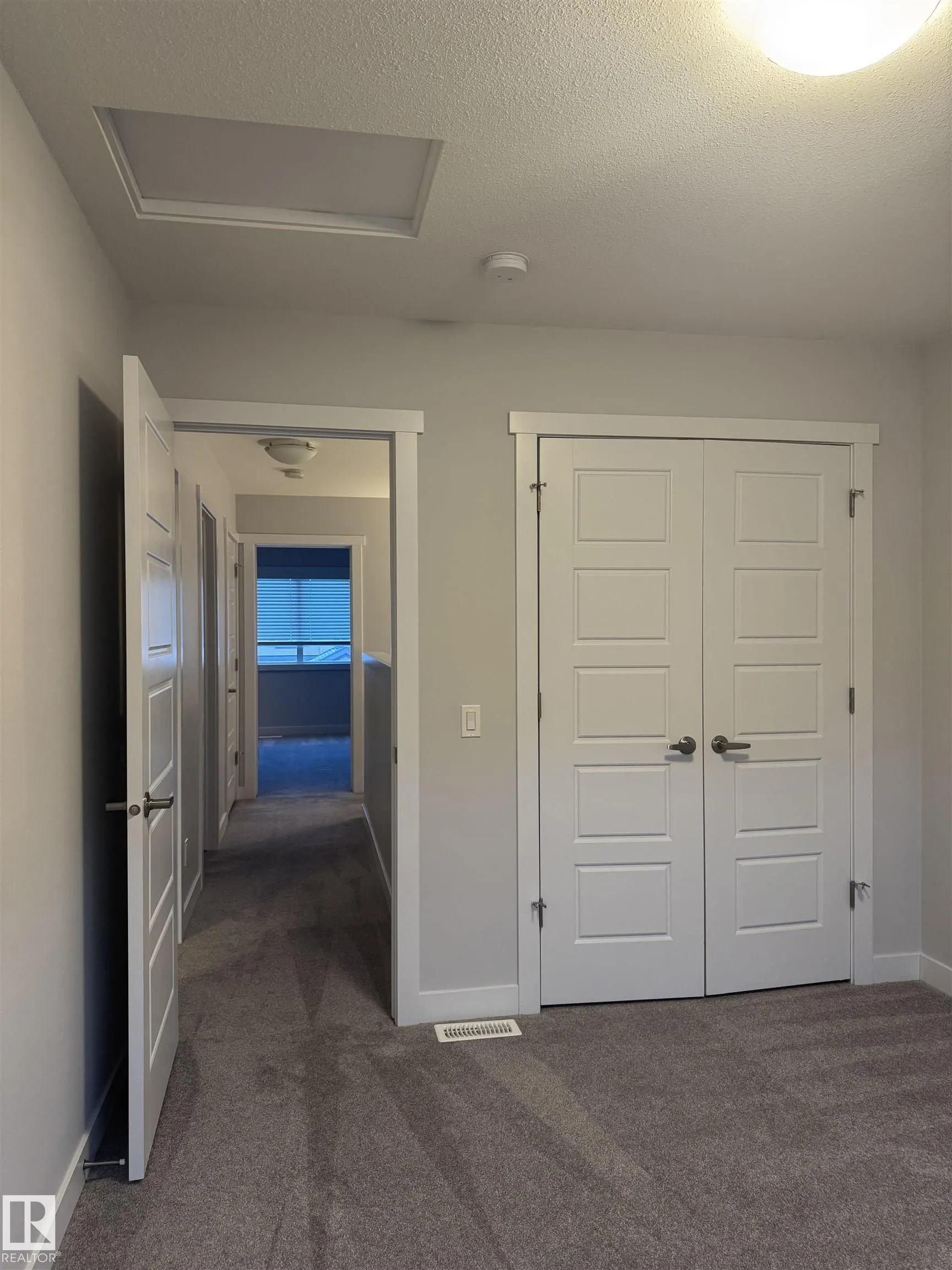 5316 Godson Point(e)