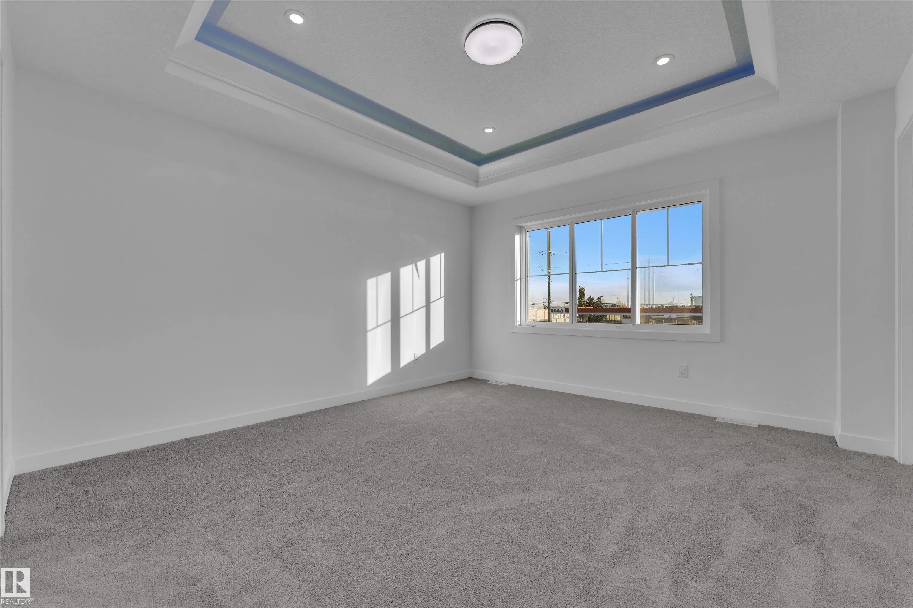 9650 63 AVE