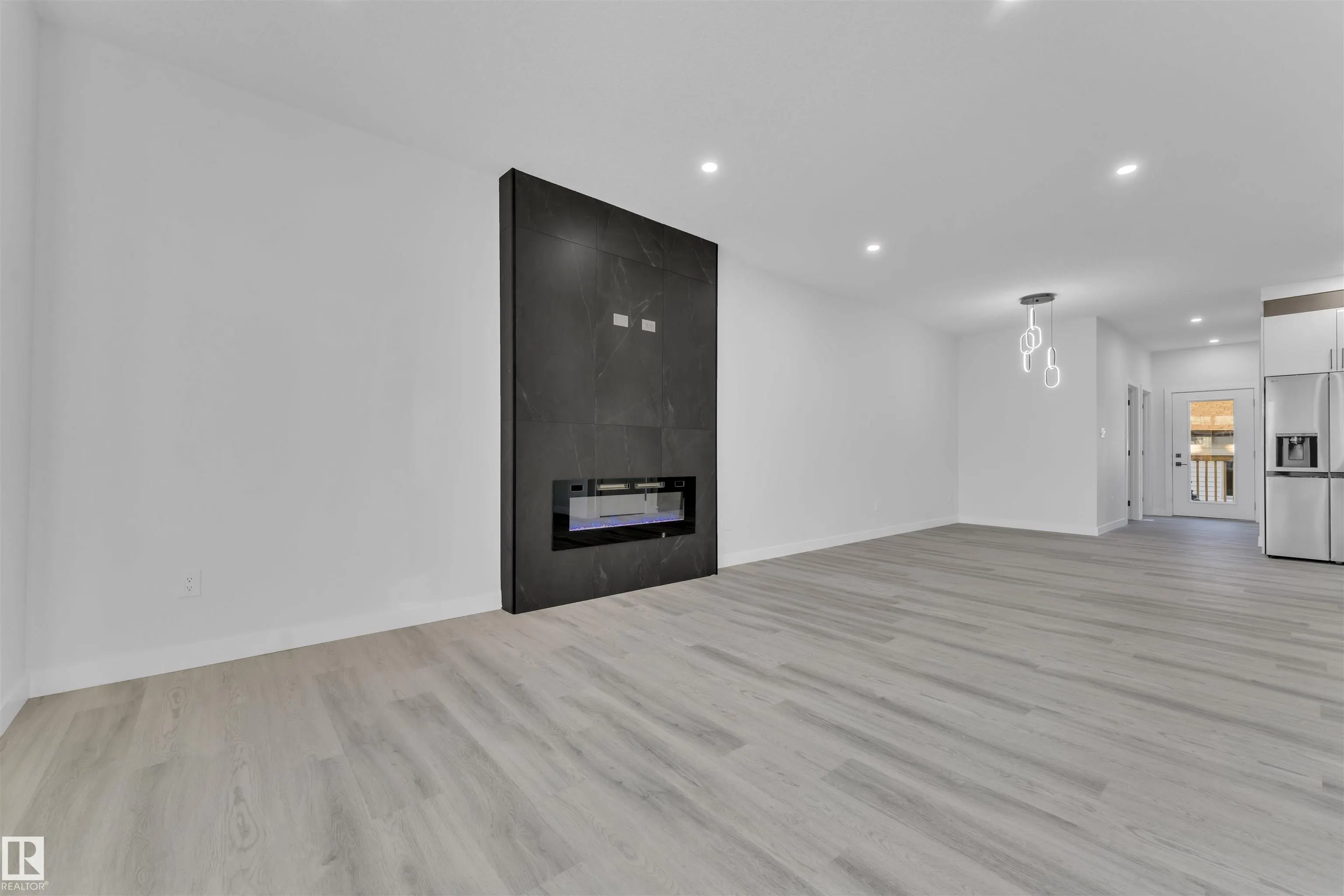 9650 63 AVE