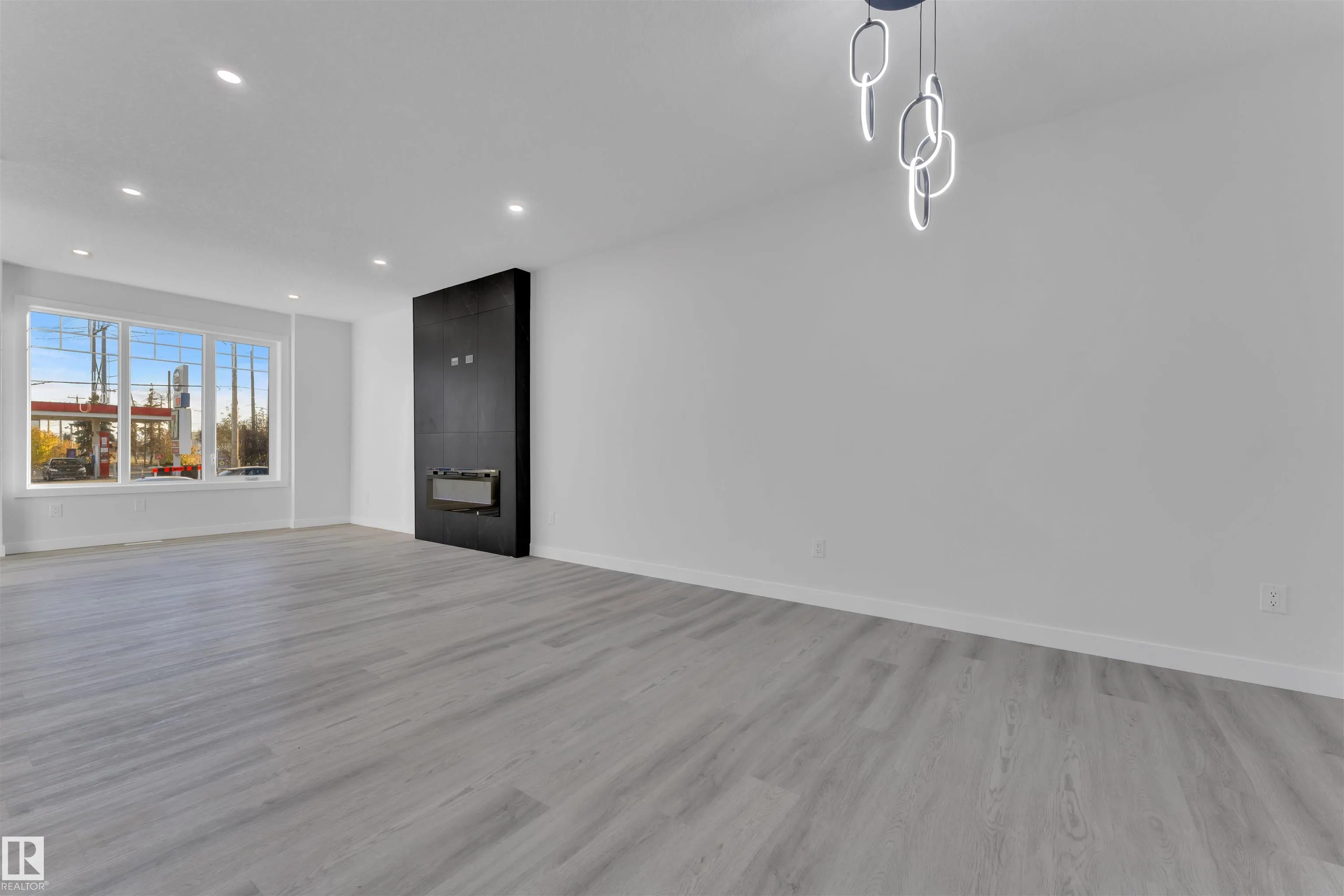 9650 63 AVE
