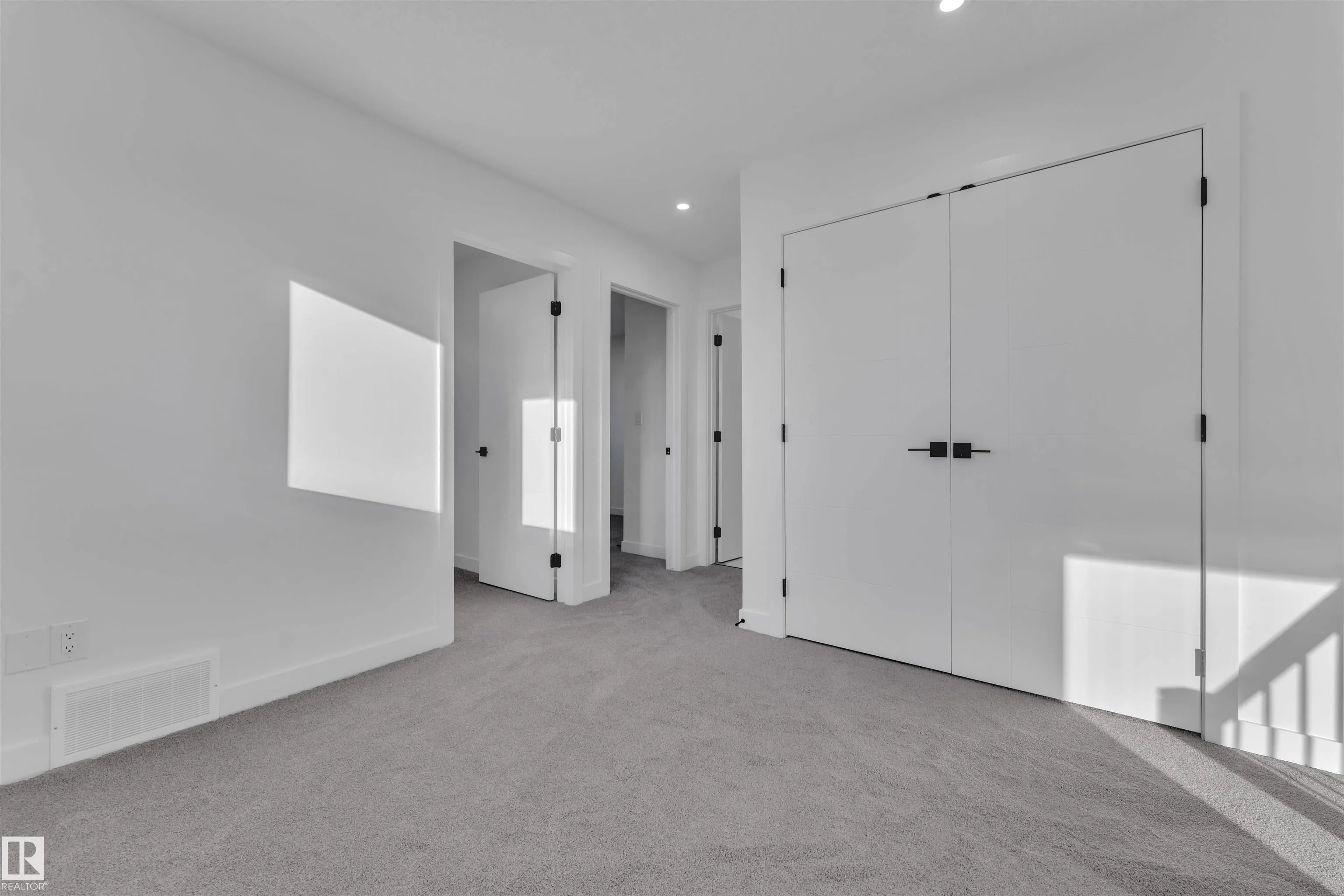 9650 63 AVE