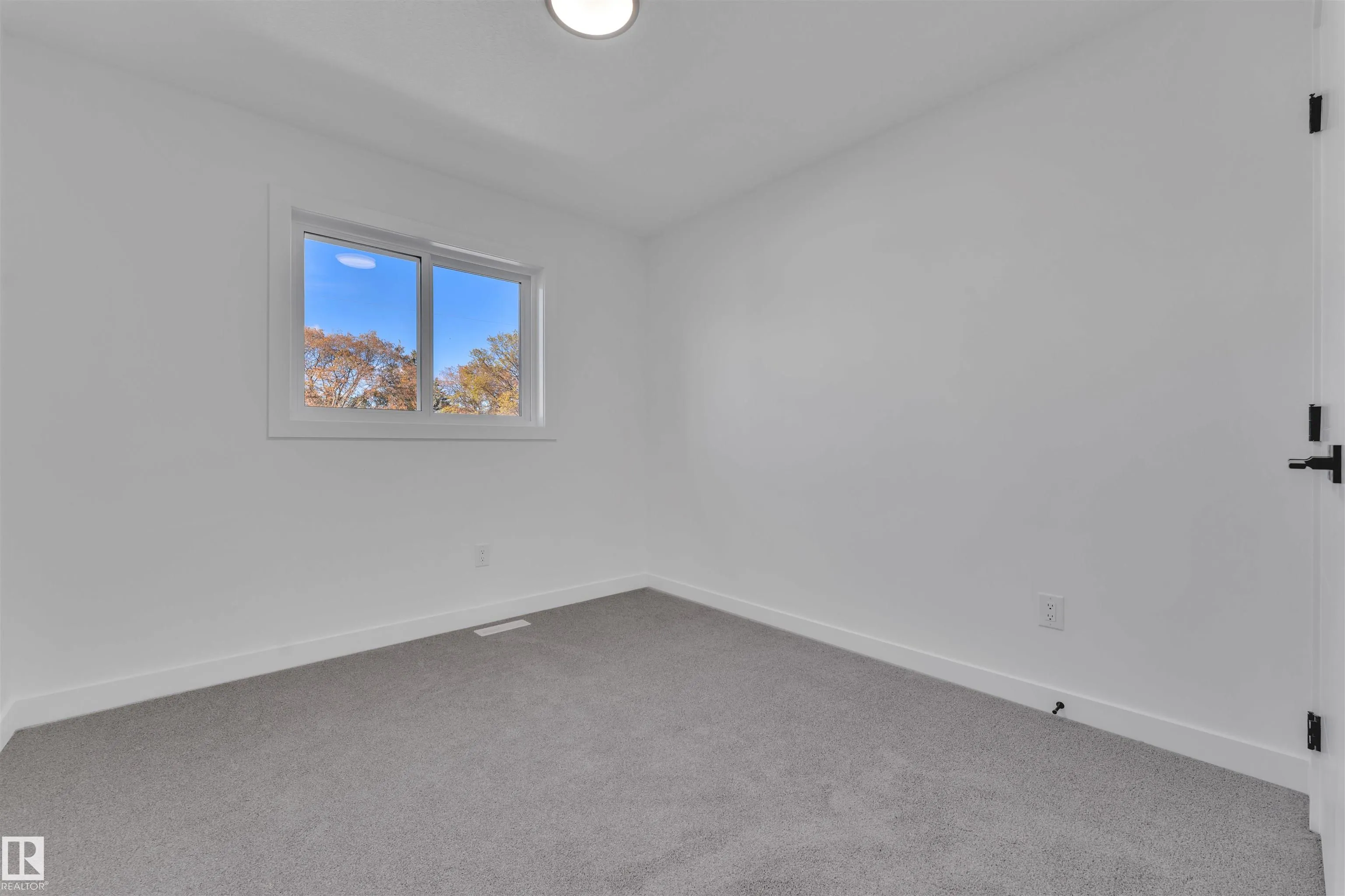 9650 63 AVE