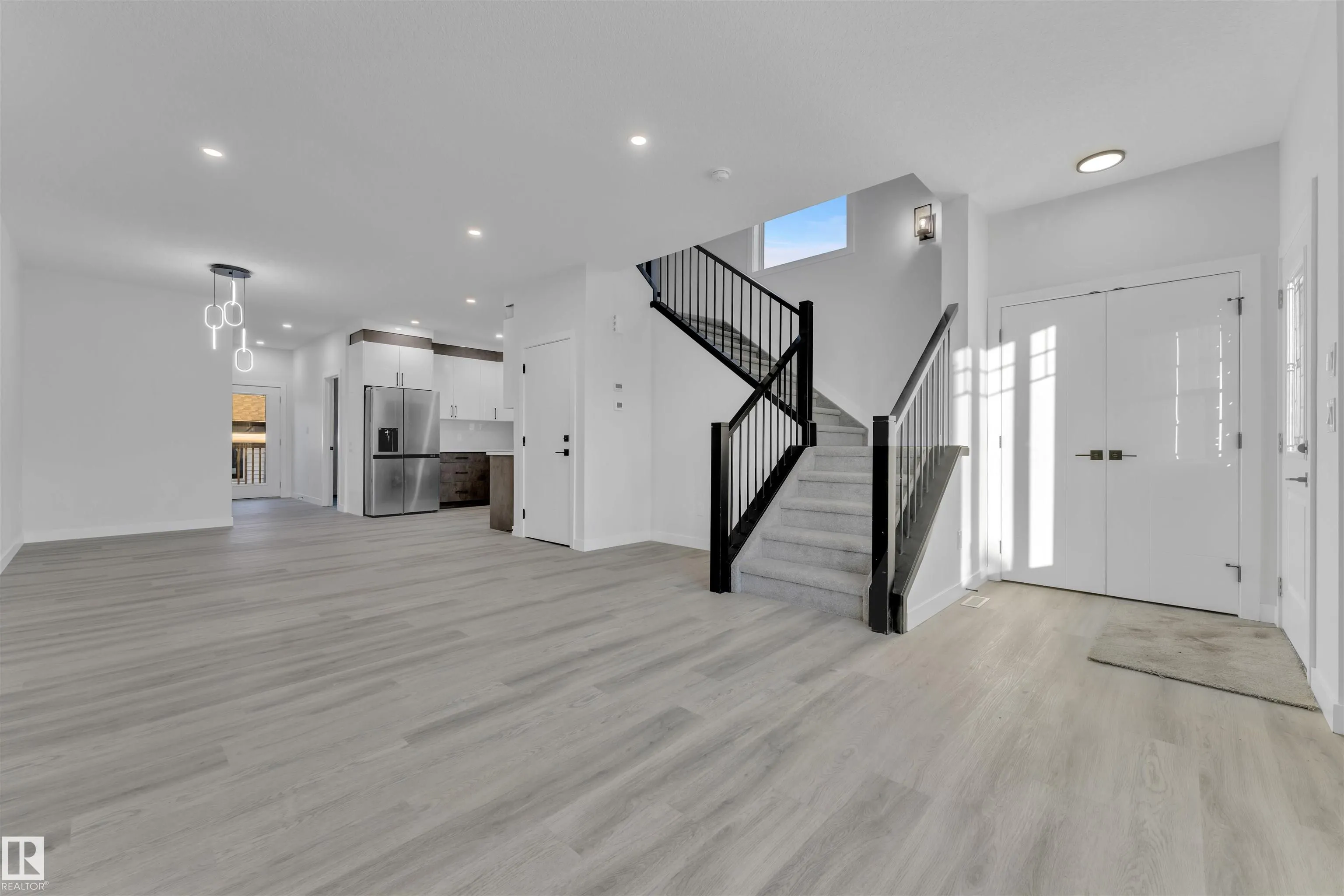 9650 63 AVE