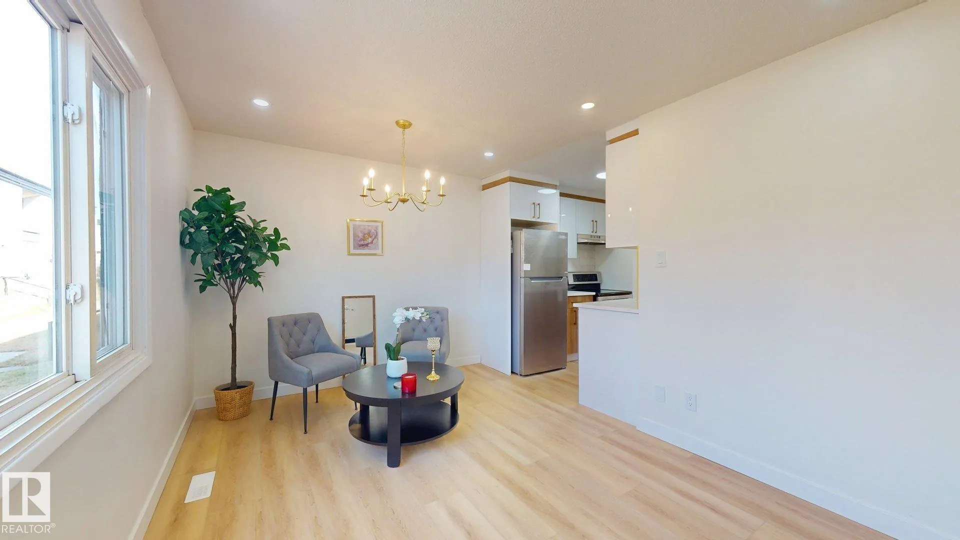 3308 113 Avenue