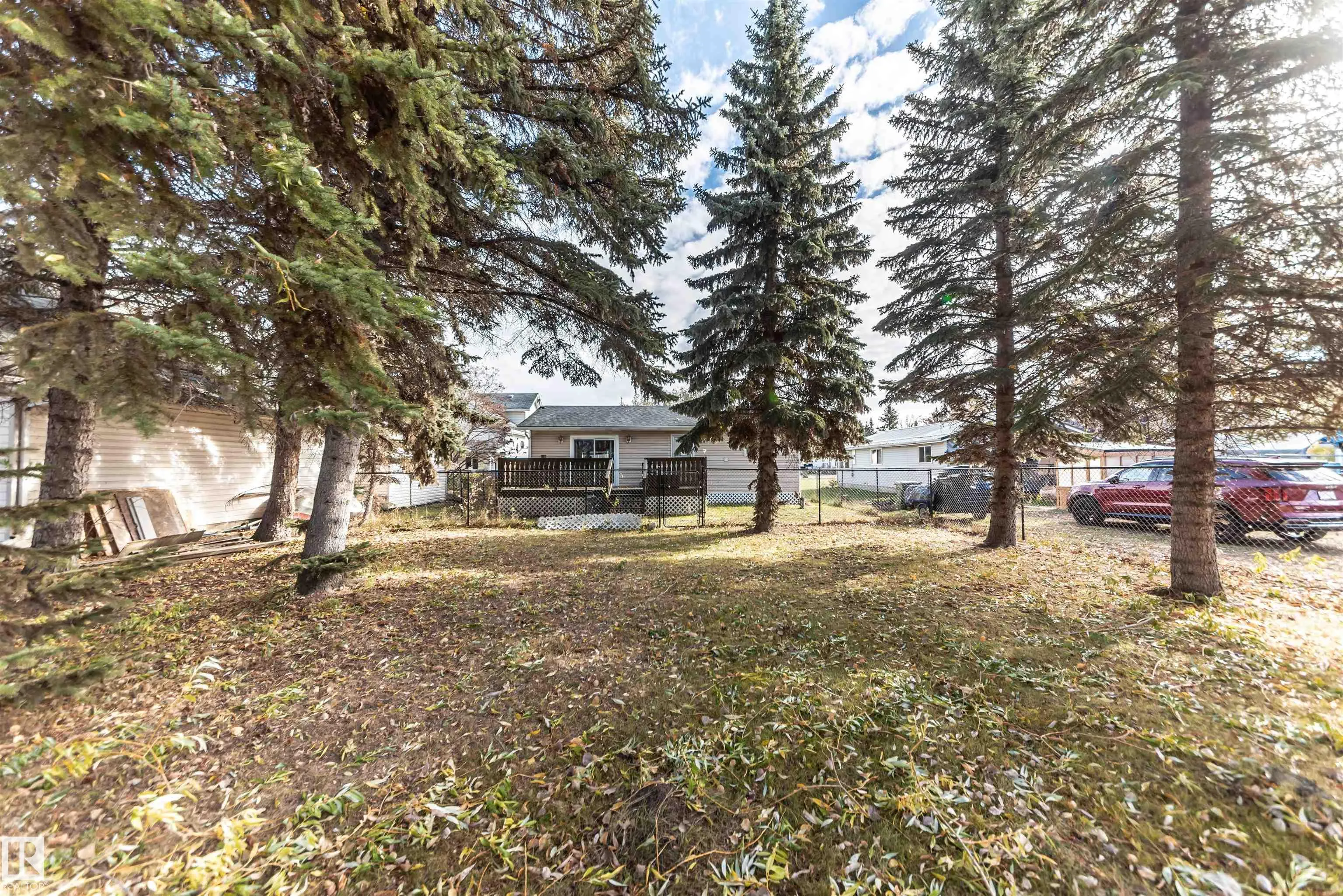 5021 Lakeview