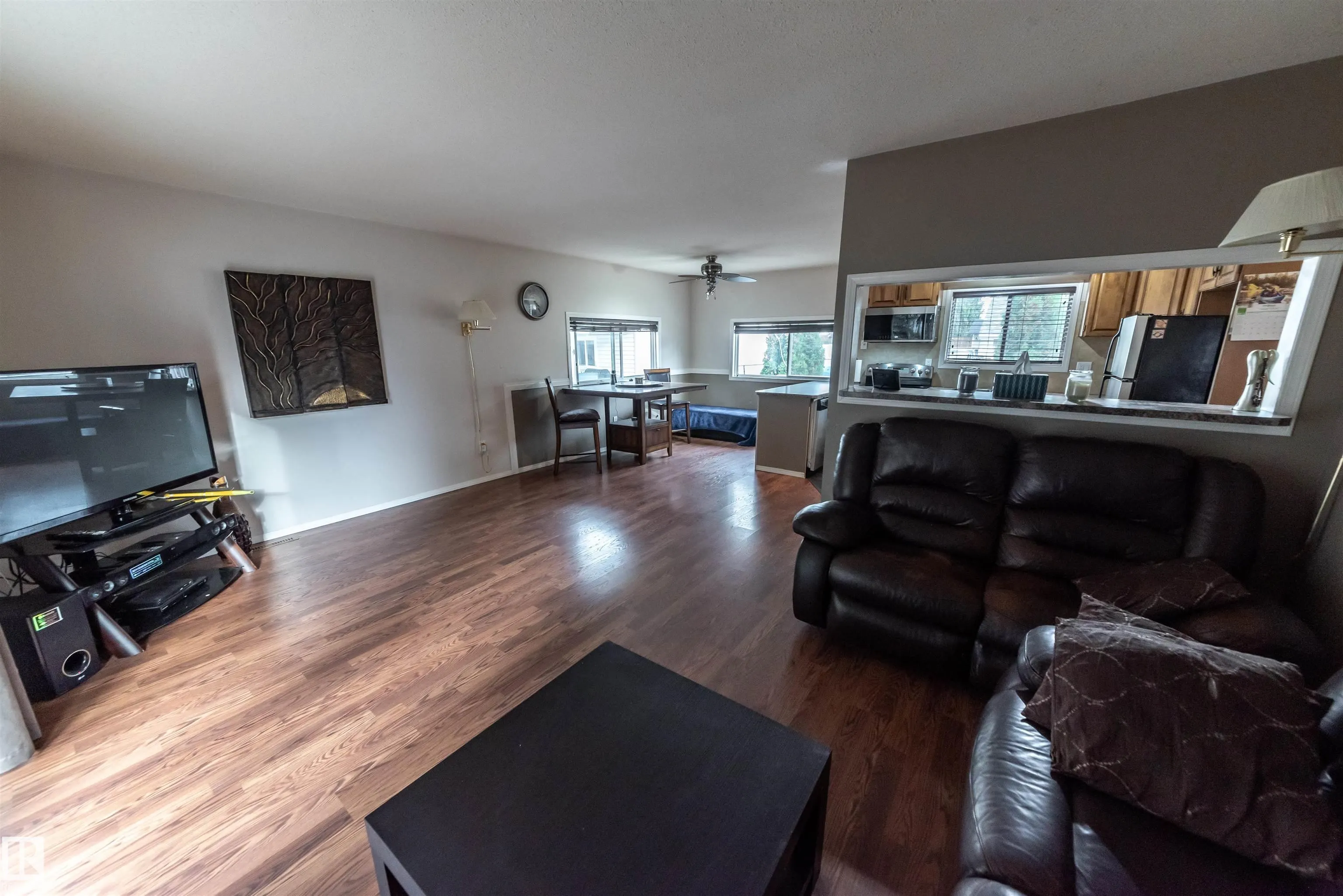 5021 Lakeview
