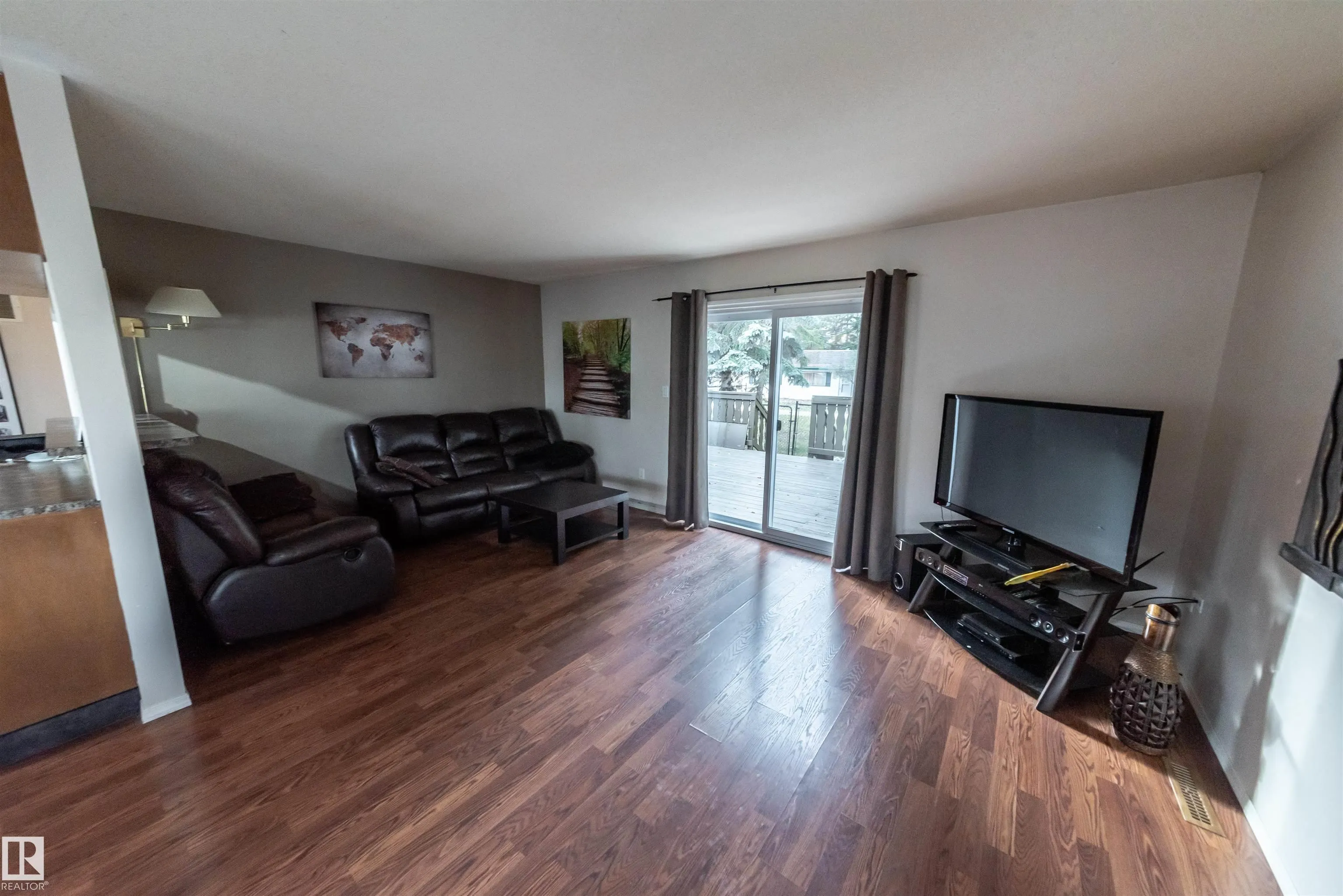5021 Lakeview