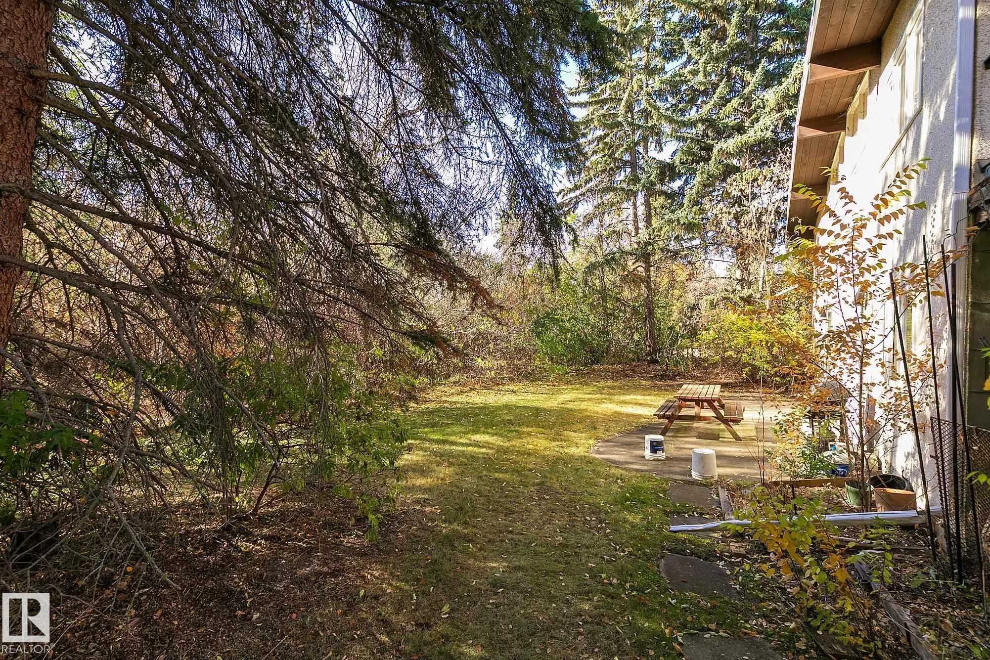 13 VALLEYVIEW Crescent