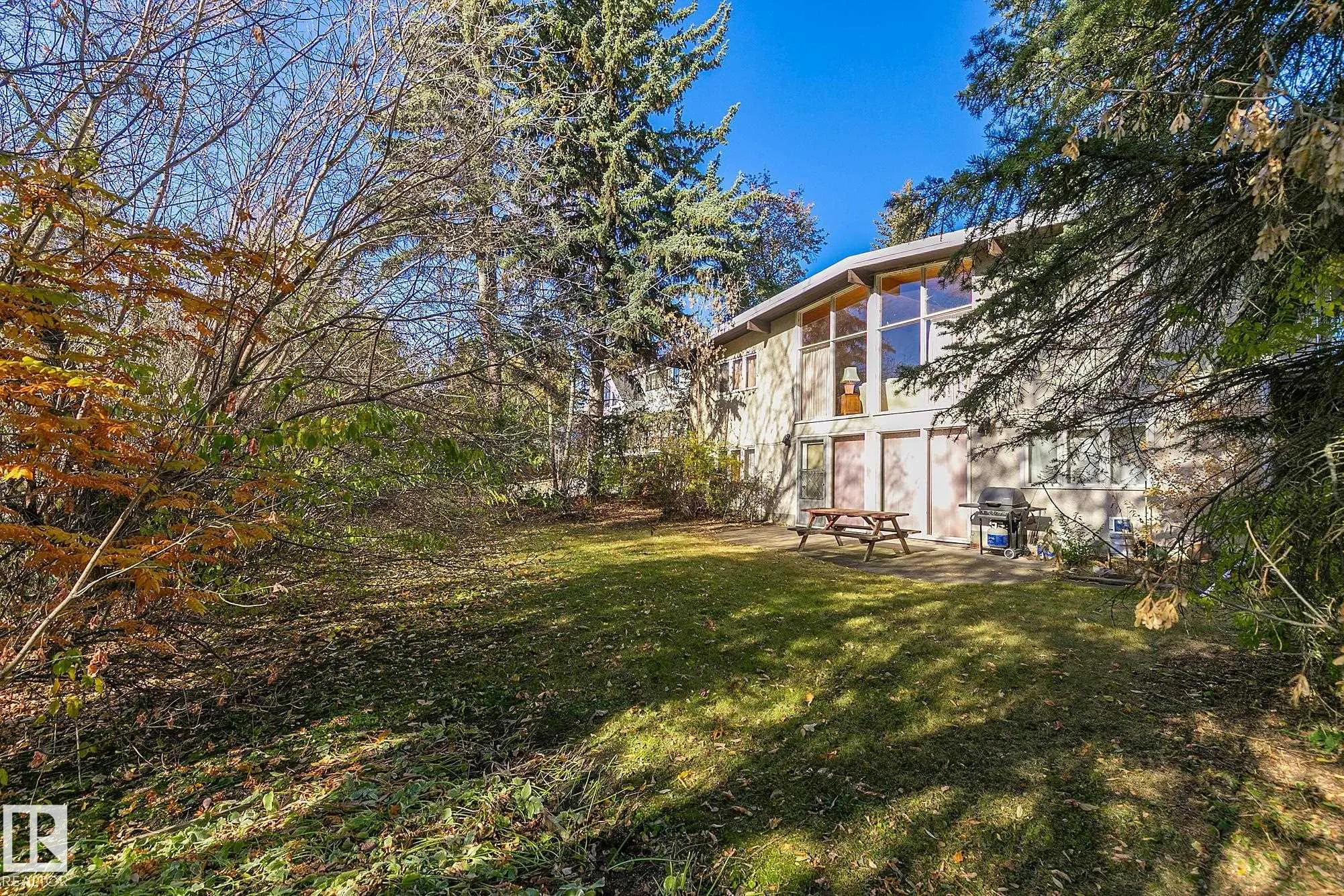 13 VALLEYVIEW Crescent