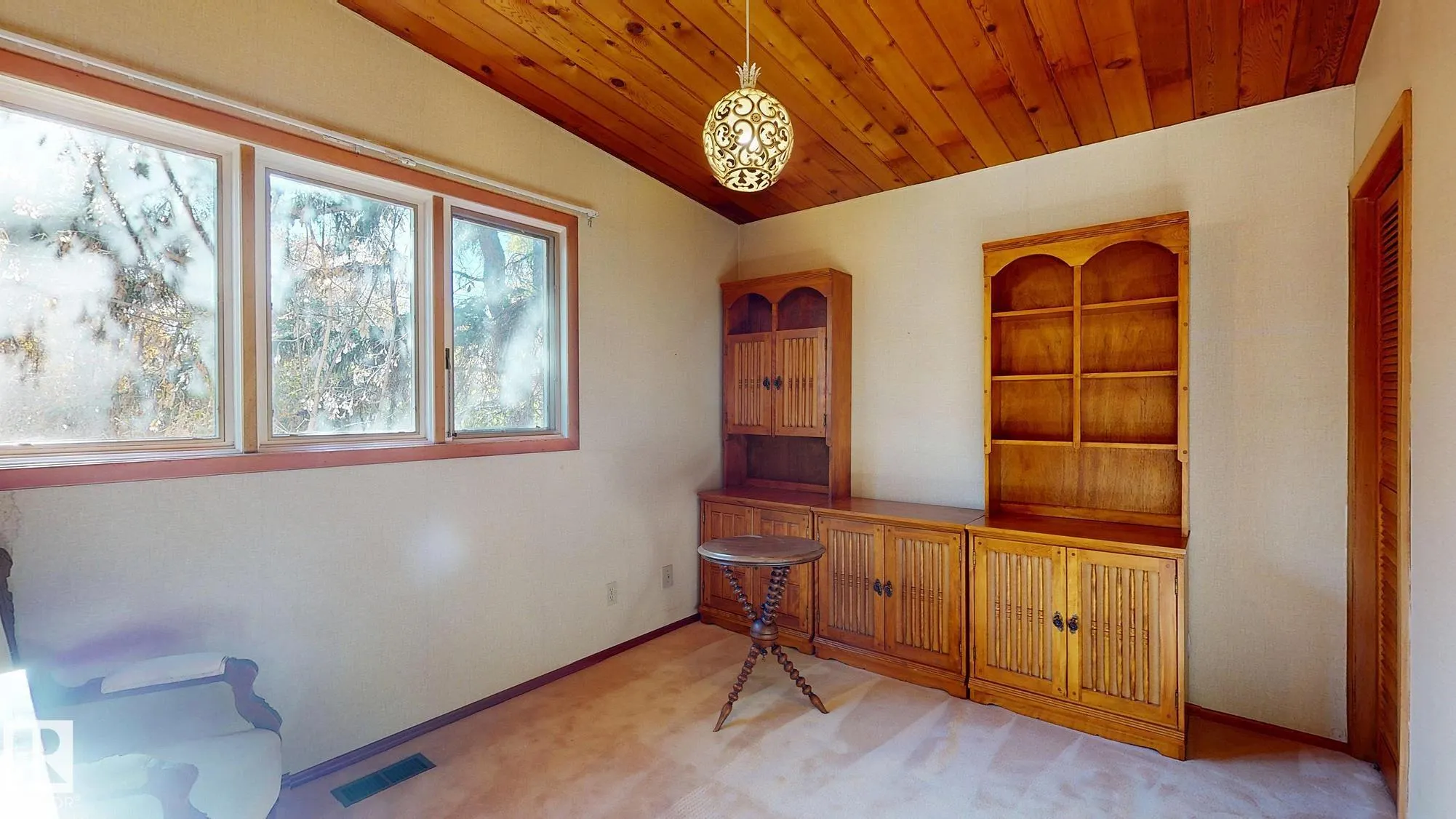 13 VALLEYVIEW Crescent