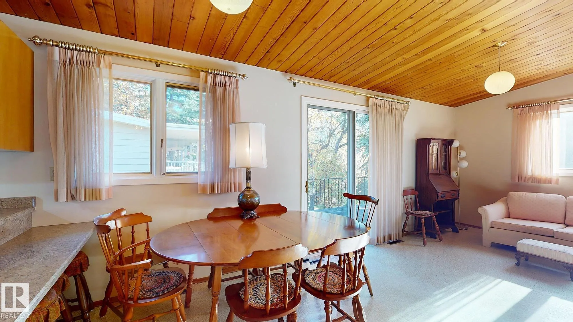 13 VALLEYVIEW Crescent