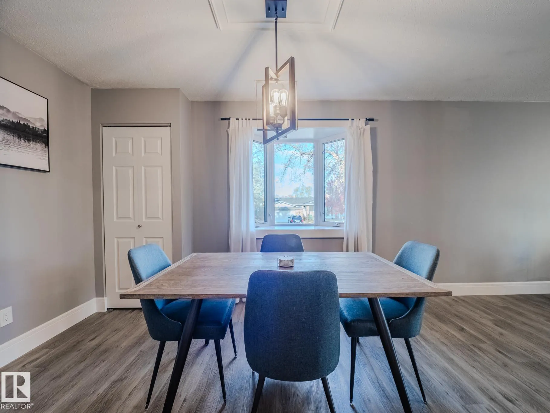 11 Falcon Crescent