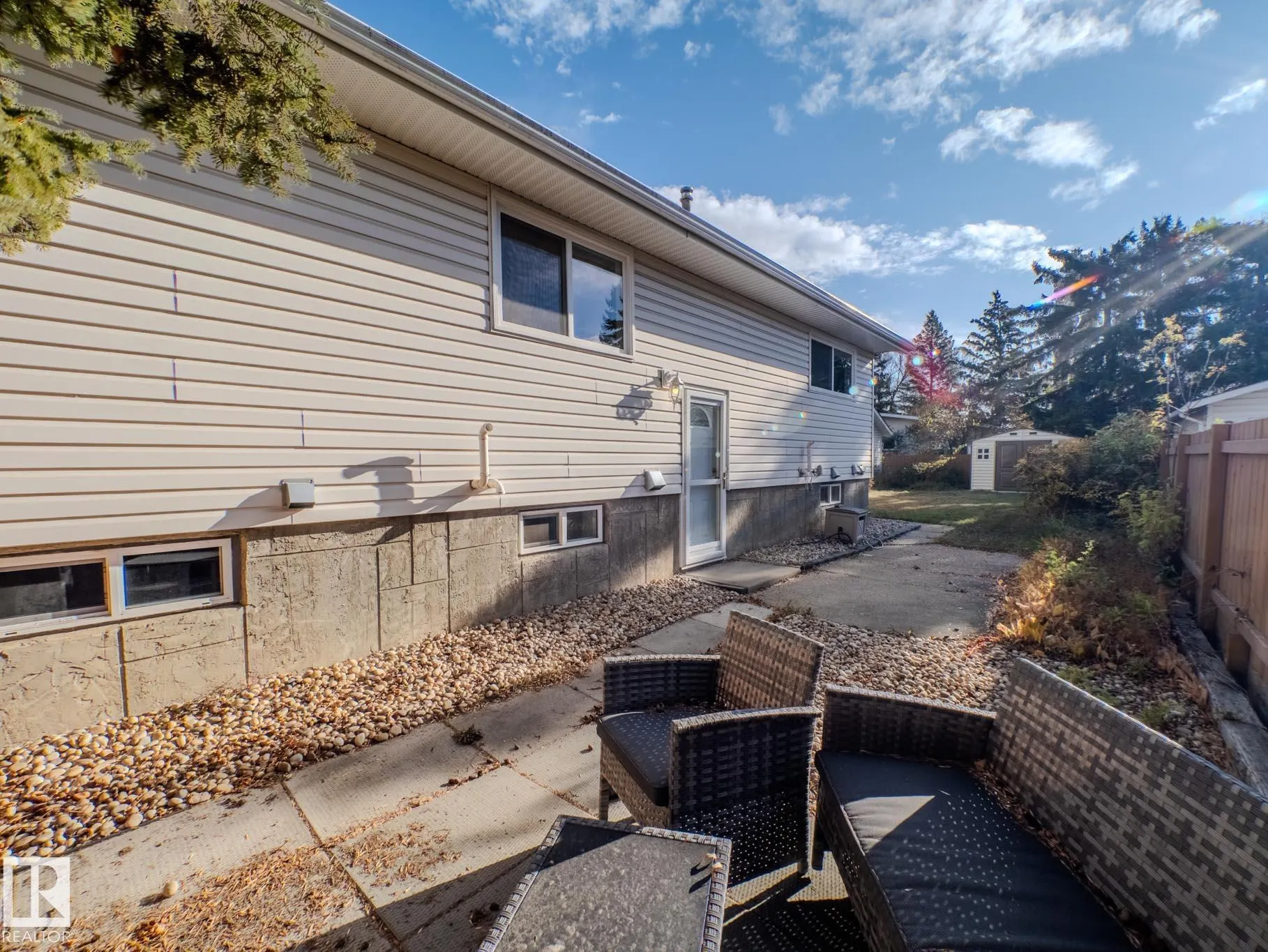 11 Falcon Crescent