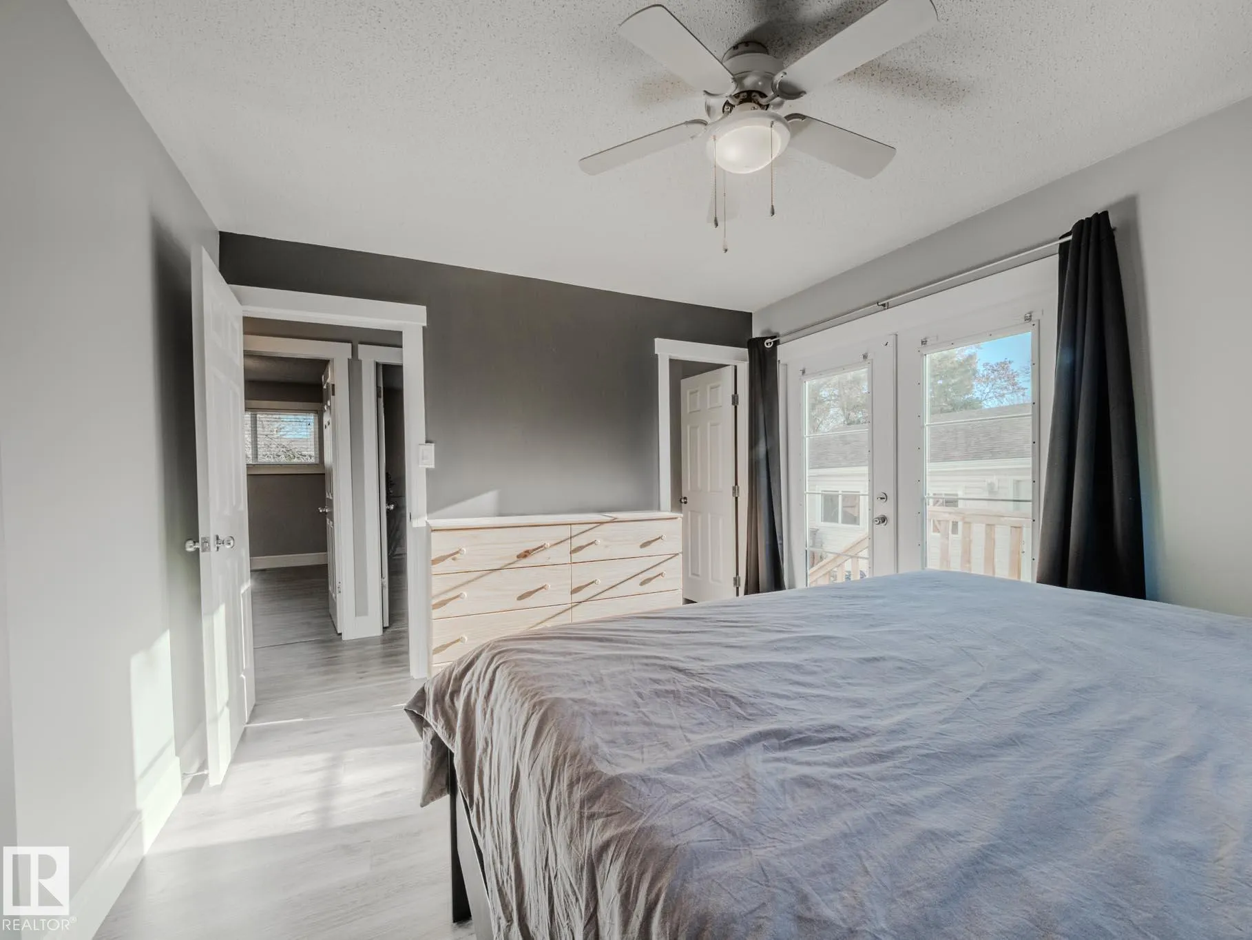 11 Falcon Crescent
