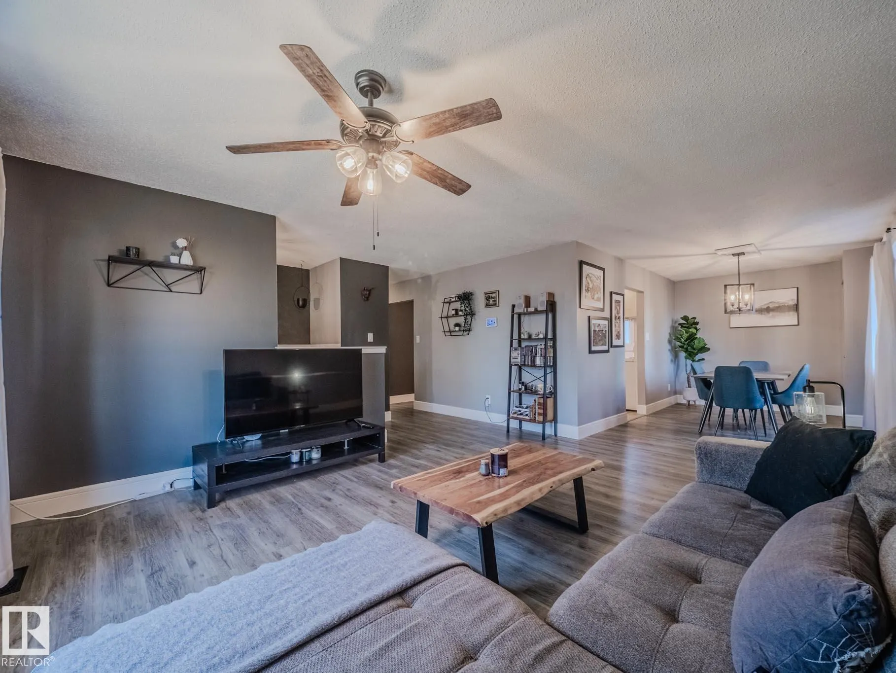 11 Falcon Crescent