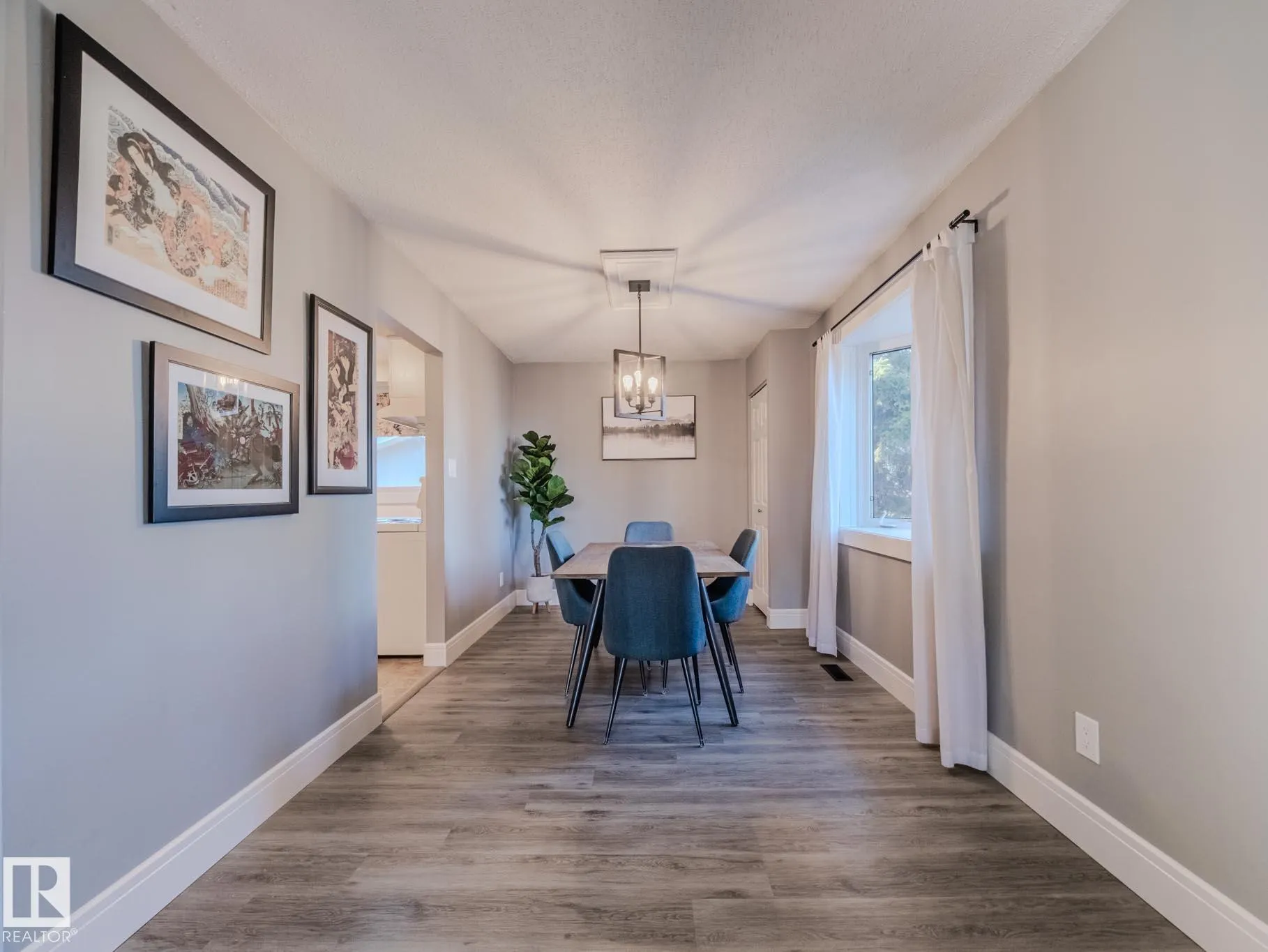 11 Falcon Crescent