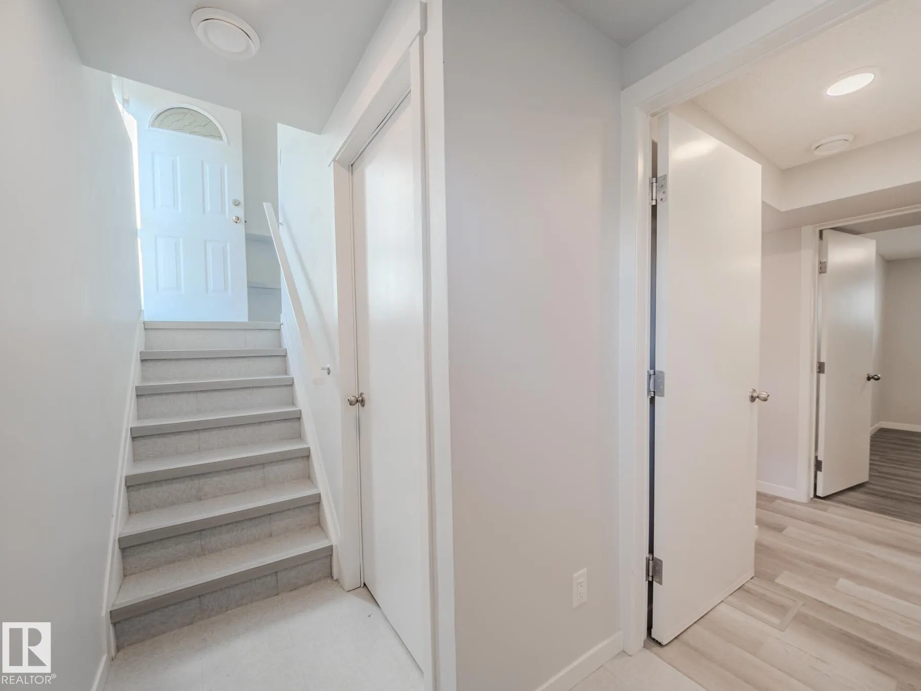 11 Falcon Crescent